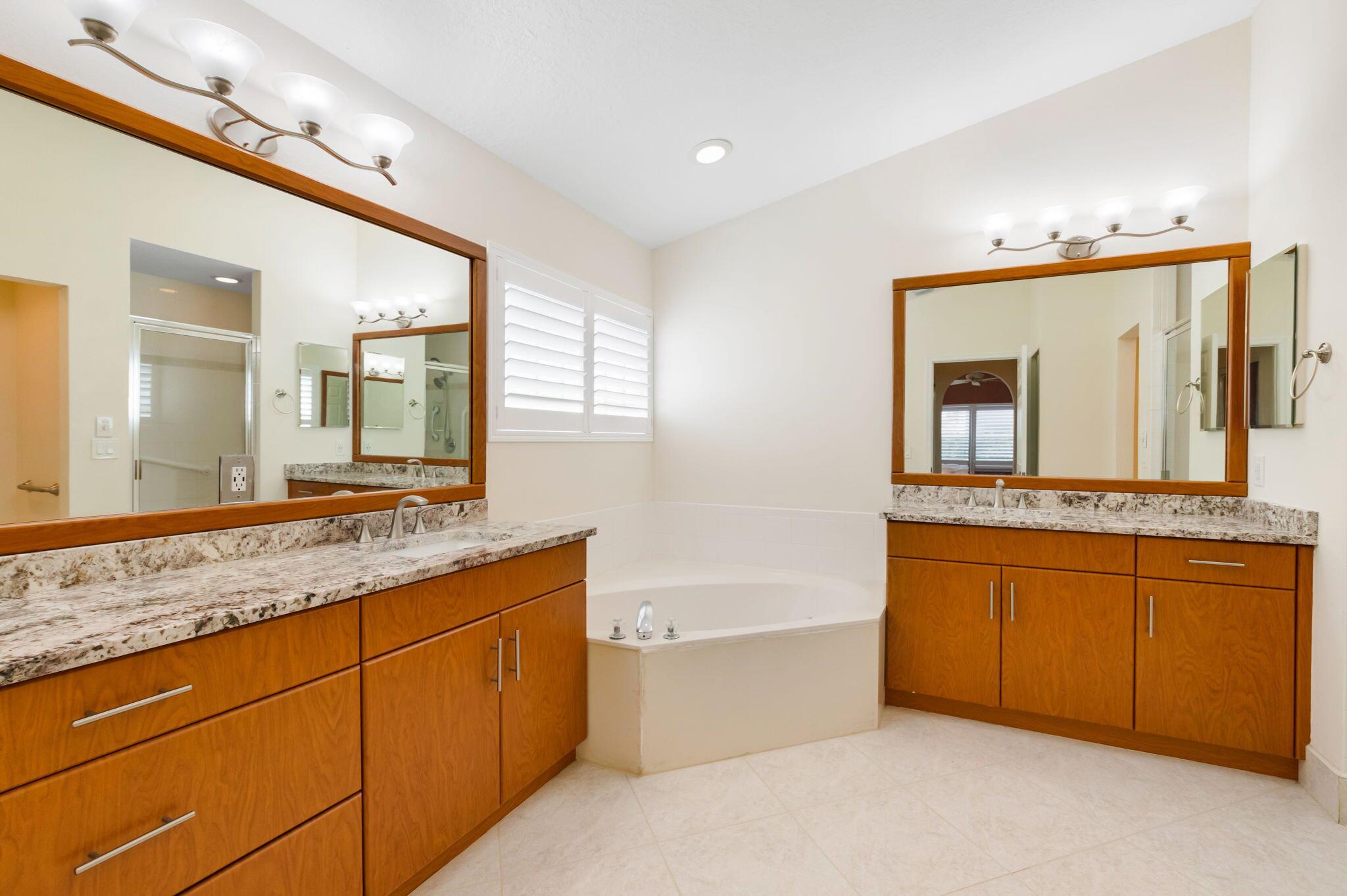 Boynton Beach, Florida, 33437, United States, 3 Bedrooms Bedrooms, ,2 BathroomsBathrooms,Residential,For Sale,1905811