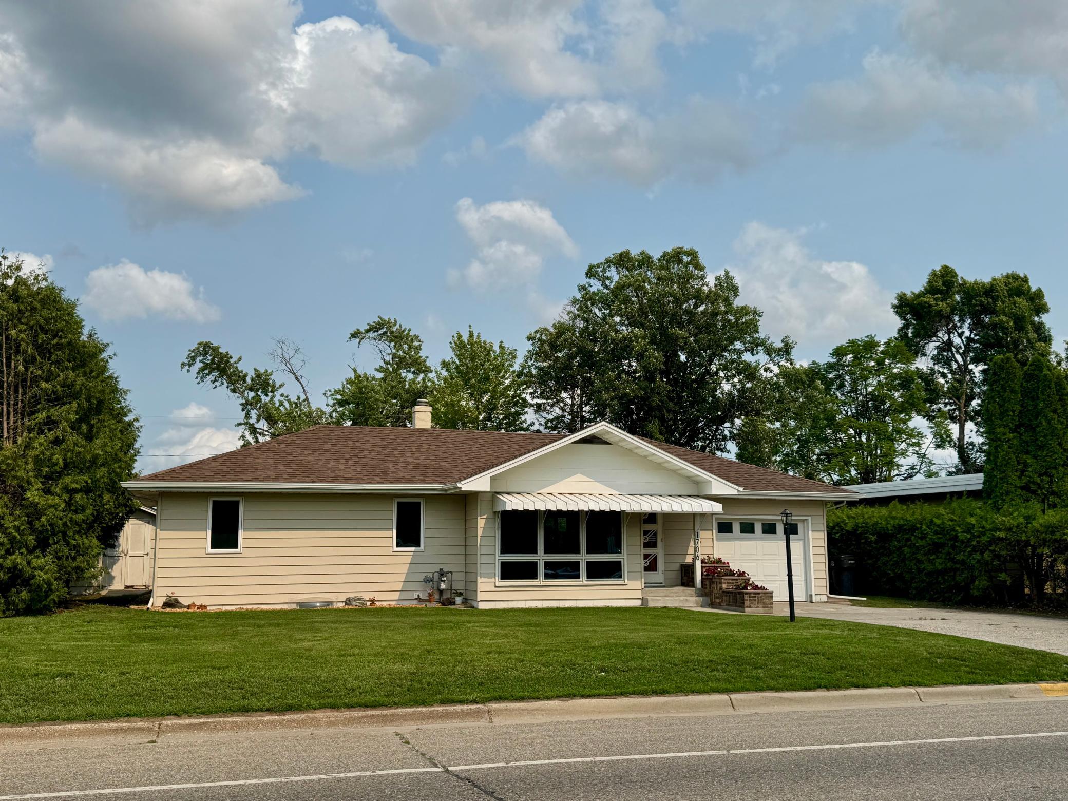Irvine Ave, Bemidji, MN 56601