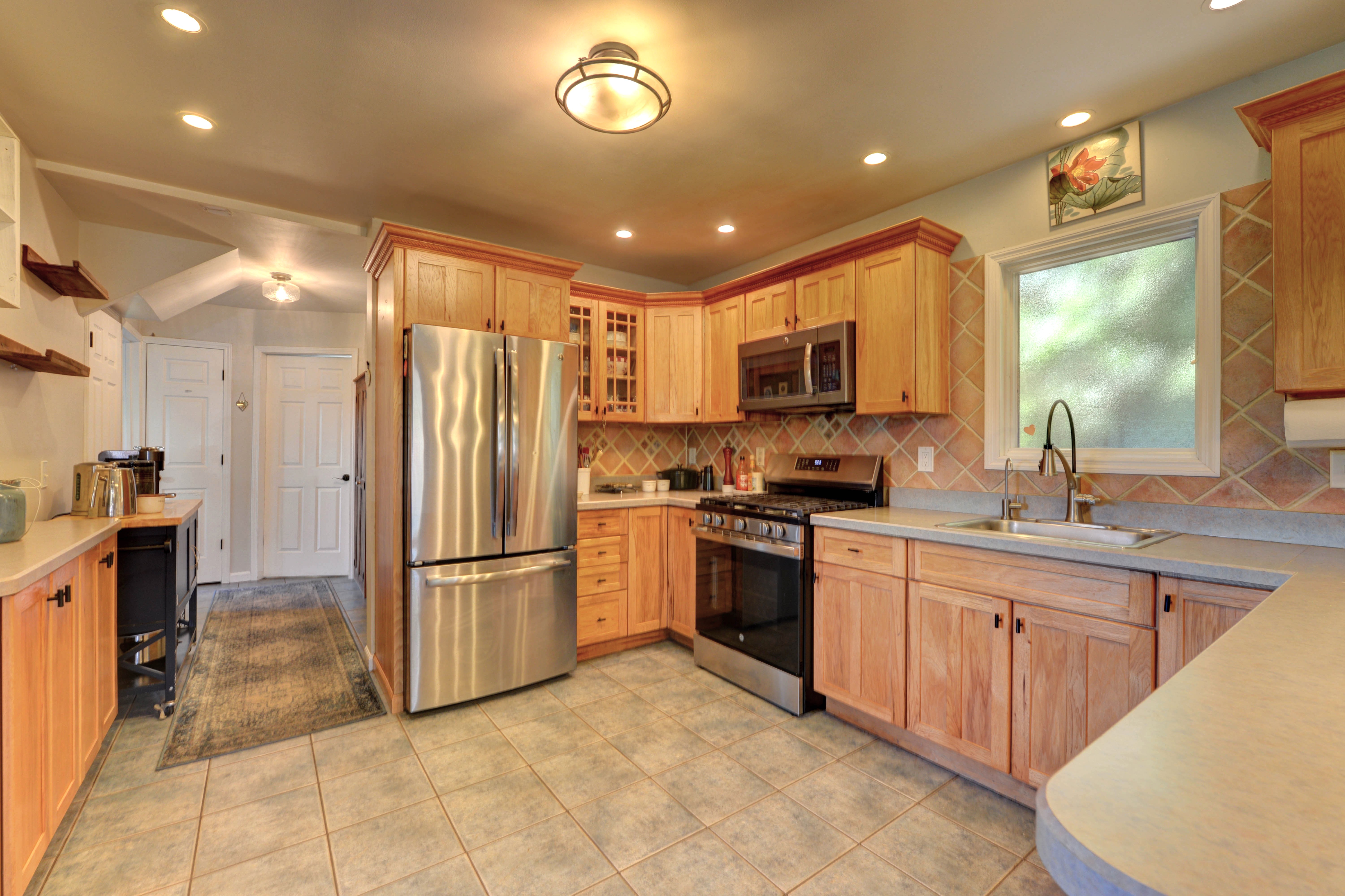 Mahwah, New Jersey, 07430, United States, 4 Bedrooms Bedrooms, ,2 BathroomsBathrooms,Residential,For Sale,1931403