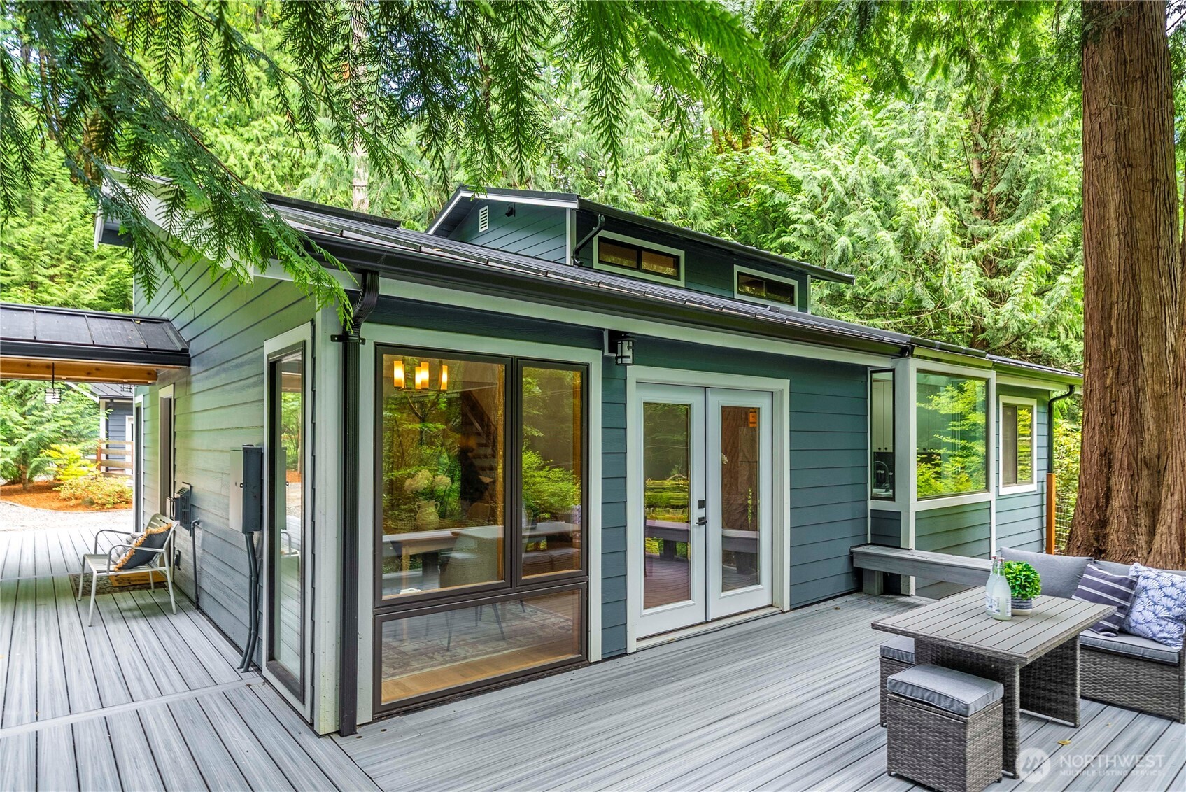 Bainbridge Island, Washington, 98110, United States, 3 Bedrooms Bedrooms, ,1 BathroomBathrooms,Residential,For Sale,1890682