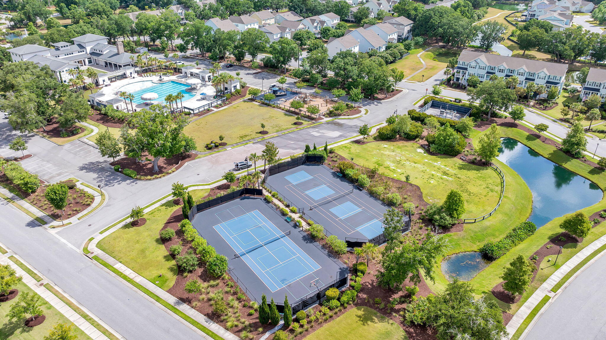 Mount Pleasant, South Carolina, 29466, United States, 4 Bedrooms Bedrooms, ,3 BathroomsBathrooms,Residential,For Sale,1900644