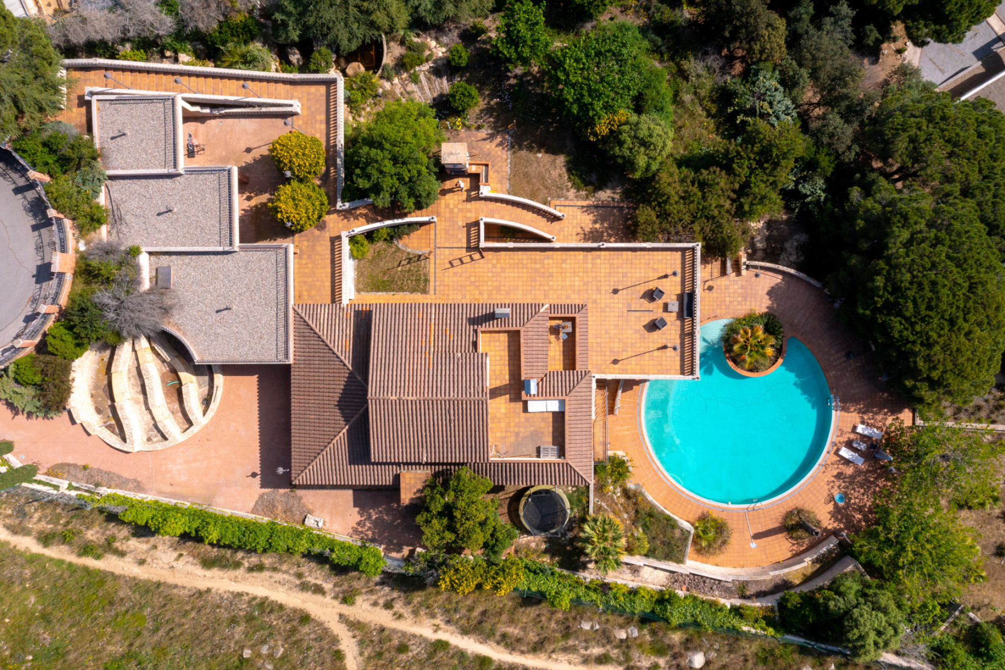  Elegant and stately residence with the best views. - 物件實景