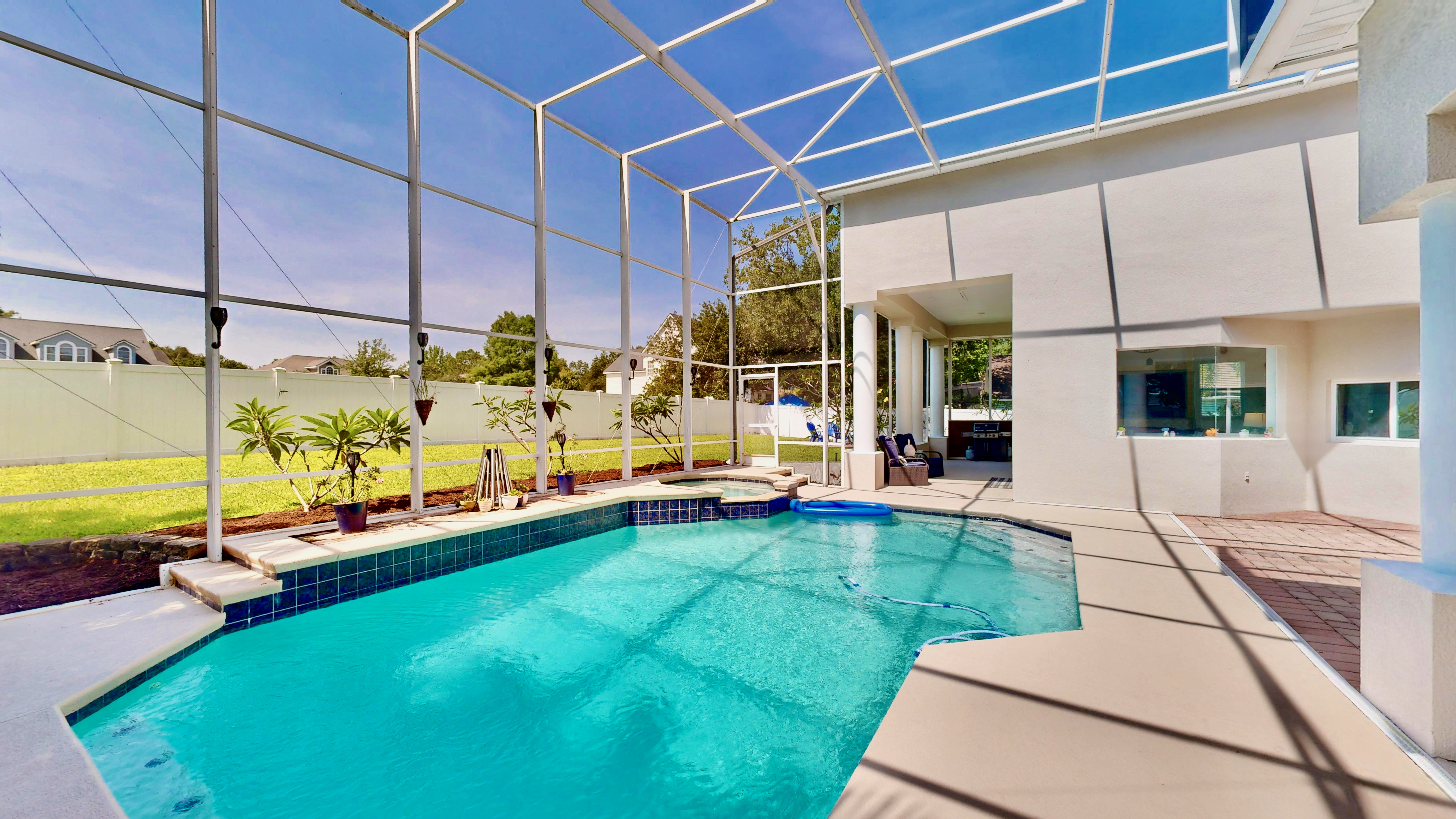 Oakland, Florida, 34760, United States, 4 Bedrooms Bedrooms, ,3 BathroomsBathrooms,Residential,For Sale,1828727