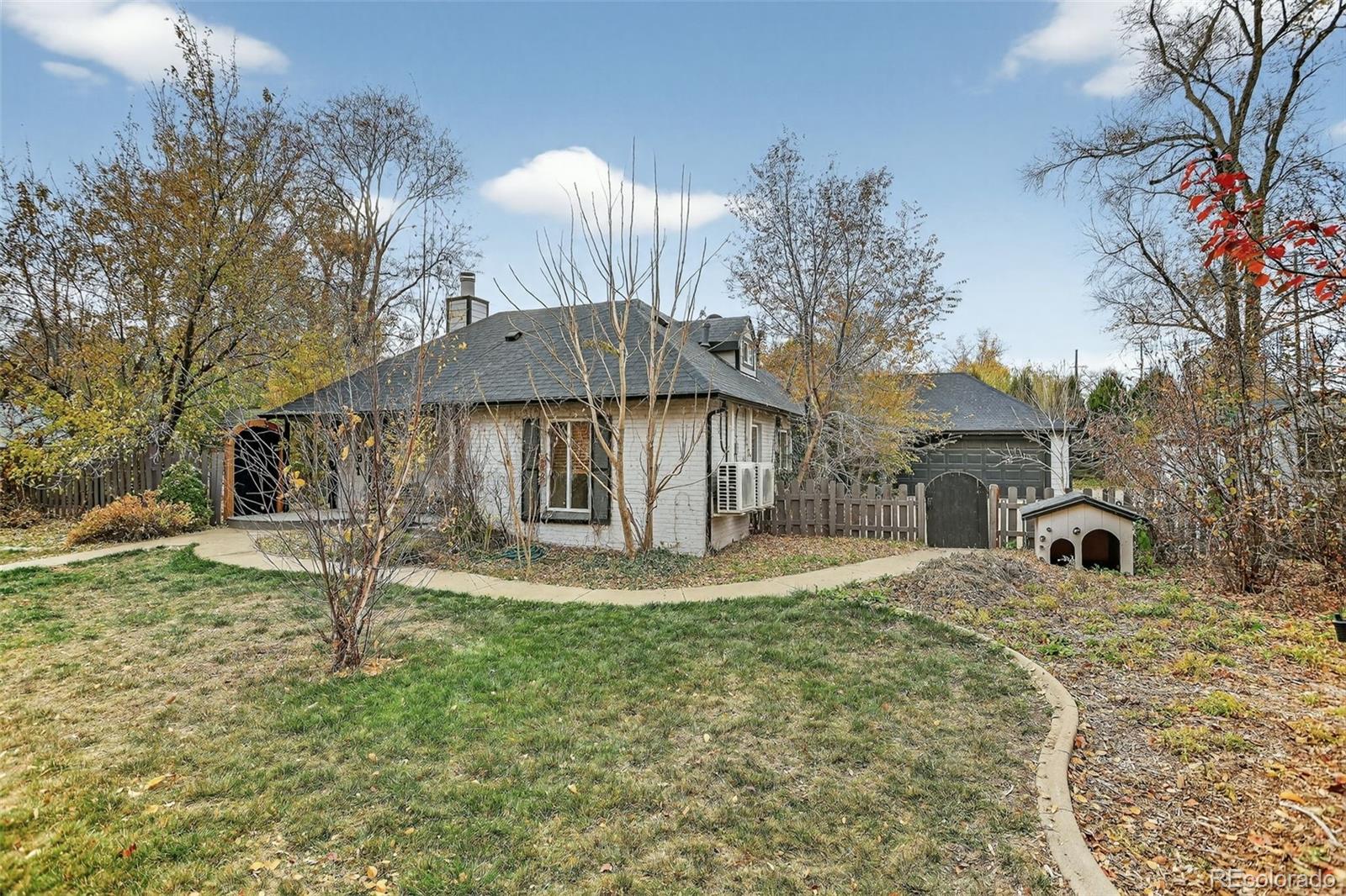 Lakewood, Colorado, 80215, United States, 4 Bedrooms Bedrooms, ,3 BathroomsBathrooms,Residential,For Sale,1991783