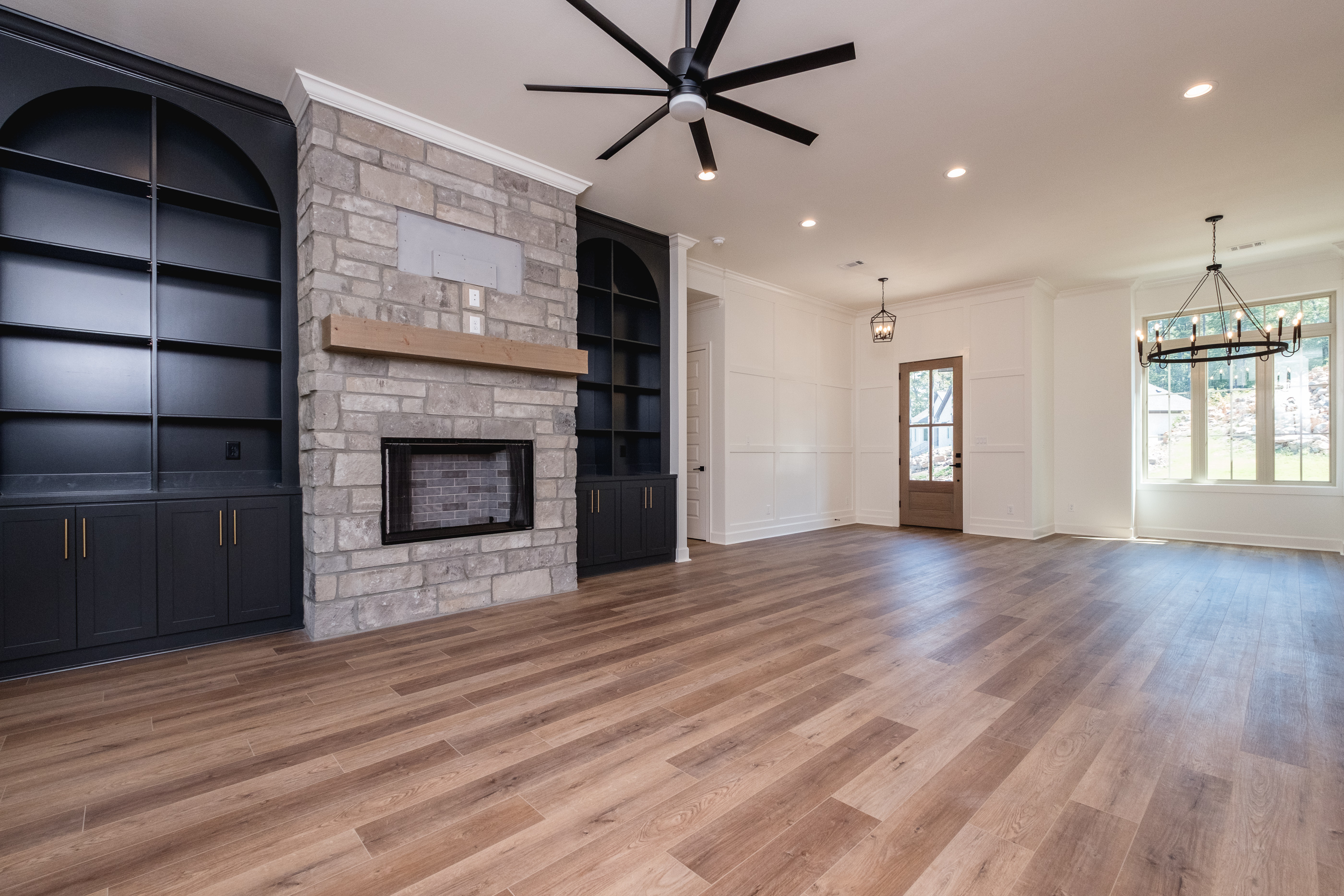 Little Rock, Arkansas, 72223, United States, 5 Bedrooms Bedrooms, ,5 BathroomsBathrooms,Residential,For Sale,1920027