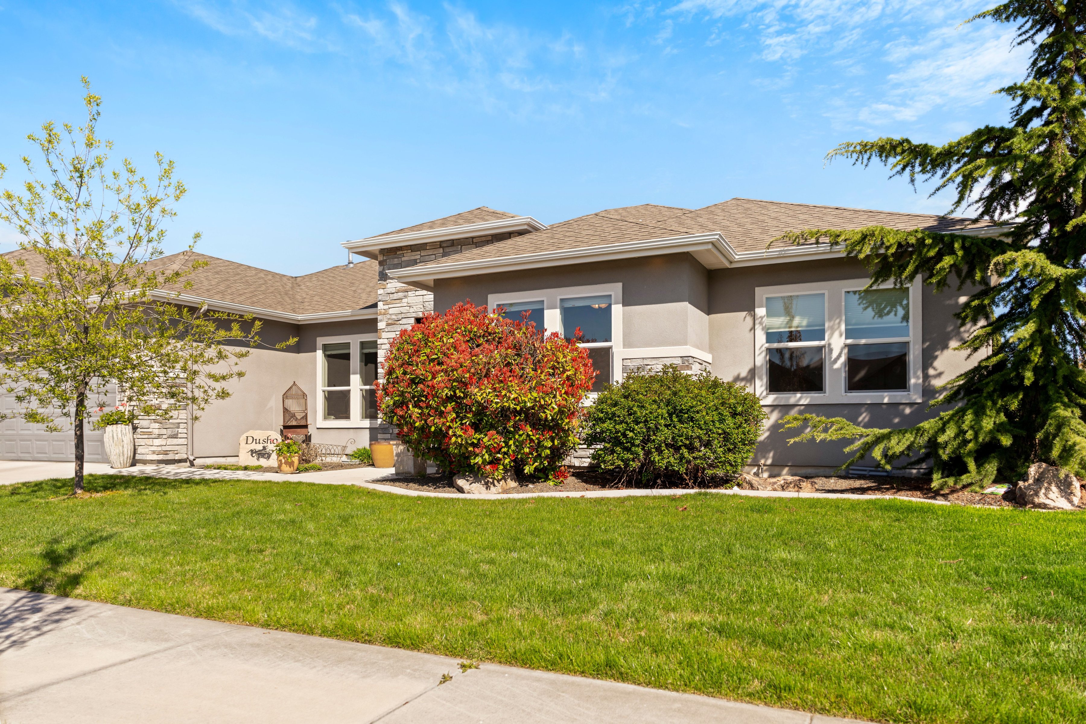  Seclusion, Space & a Certain Kind of Style - Single-Level Living at Its Finest - 物件實景