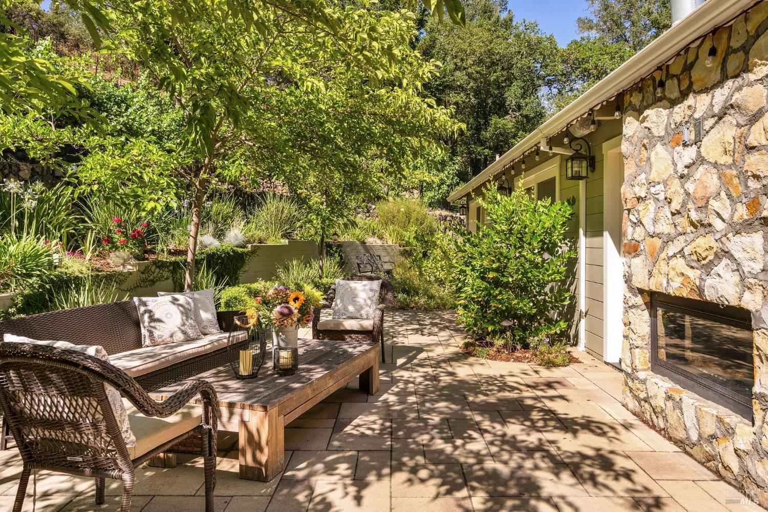 Calistoga, California, 94515, United States, 4 Bedrooms Bedrooms, ,5 BathroomsBathrooms,Residential,For Sale,1805301