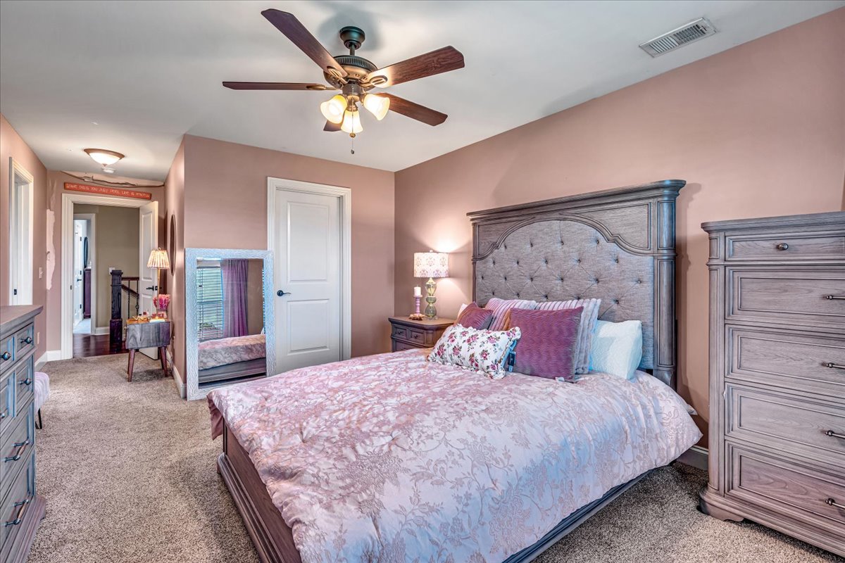 Murfreesboro, Tennessee, 37128, United States, 4 Bedrooms Bedrooms, ,4 BathroomsBathrooms,Residential,For Sale,1921646