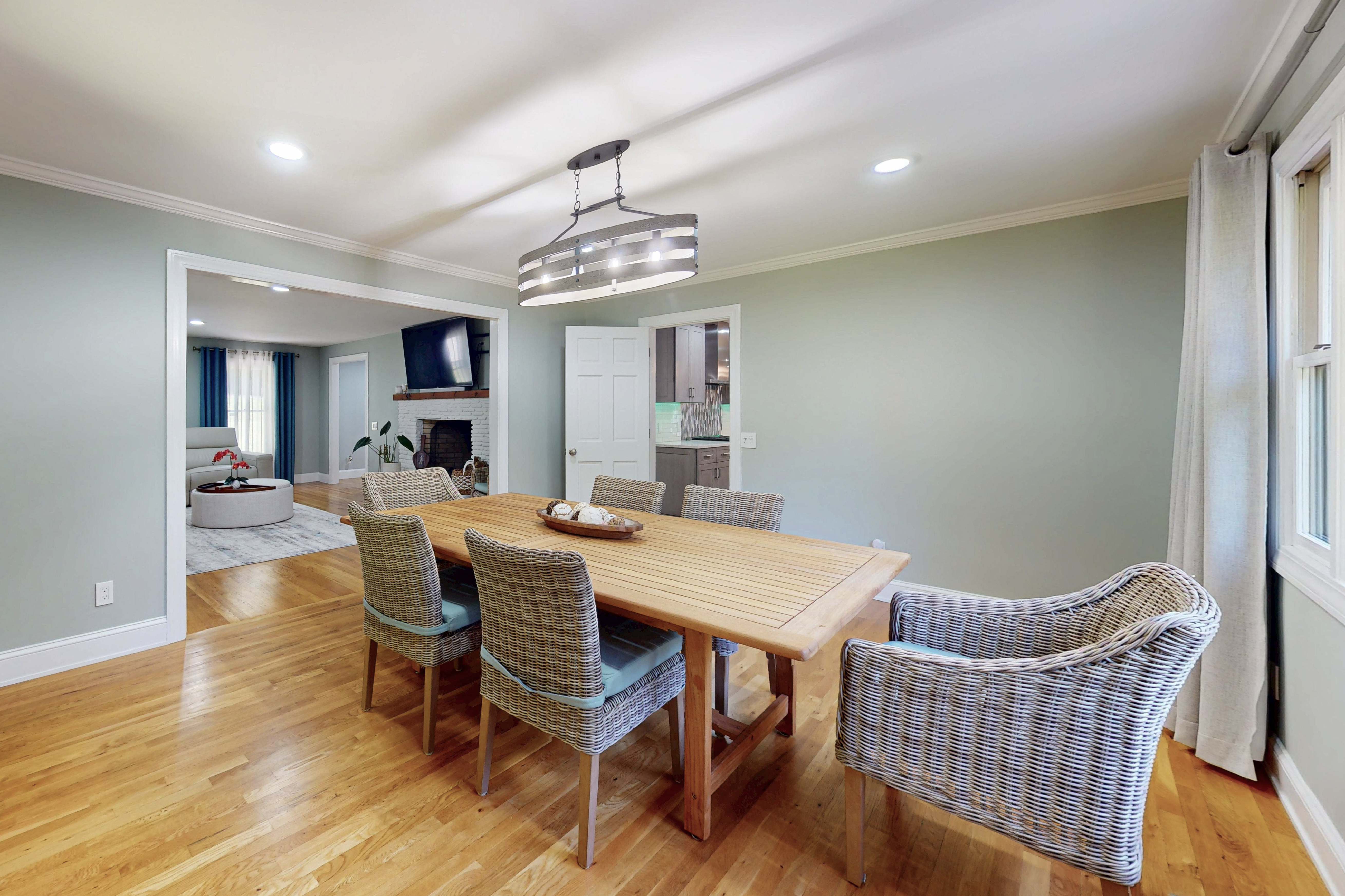  Modern Luxury Meets Serene Woodland Living - 物件實景