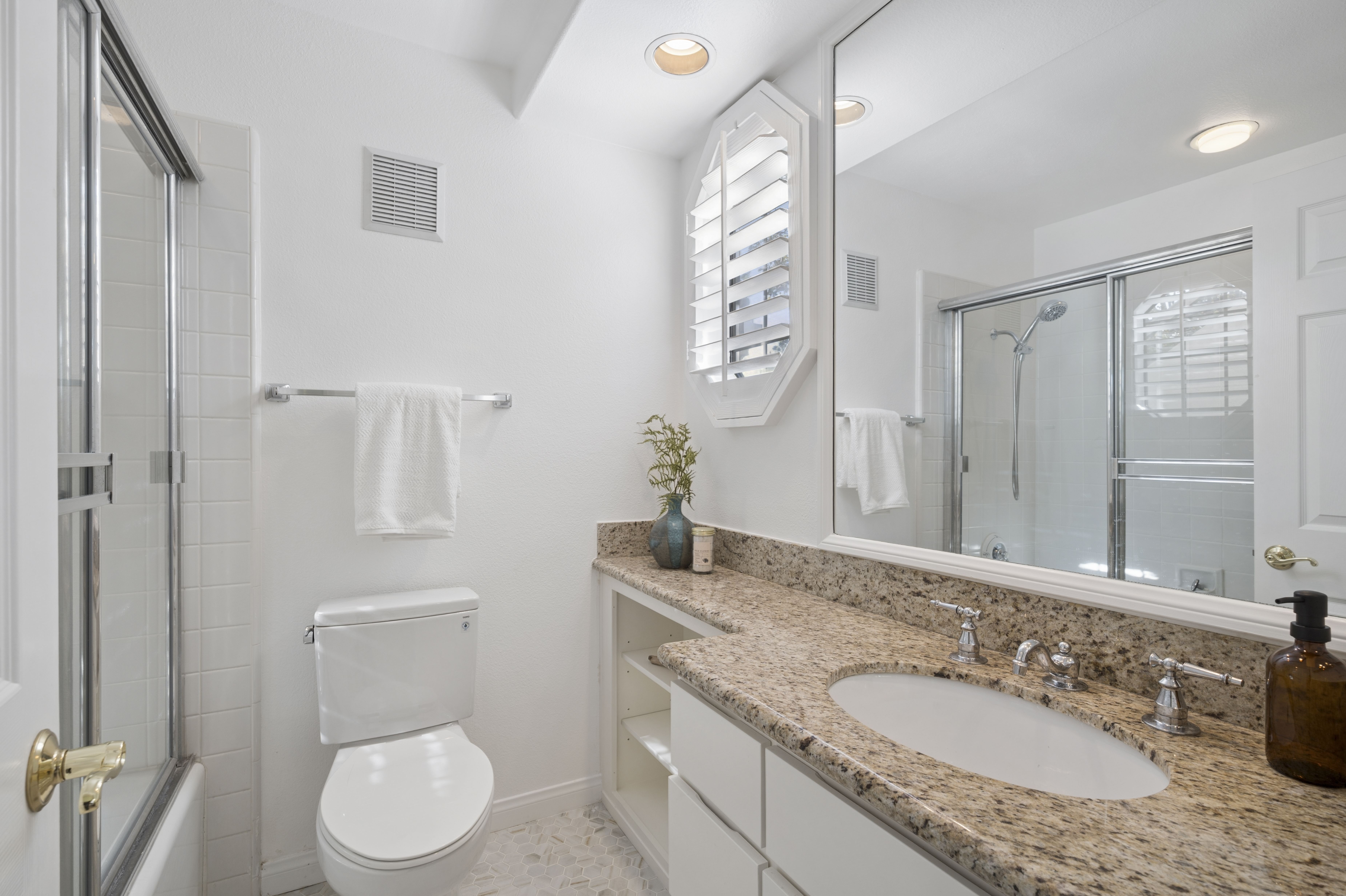  108 Ocean Vista #123, Newport Beach, CA 92660 - 物件實景