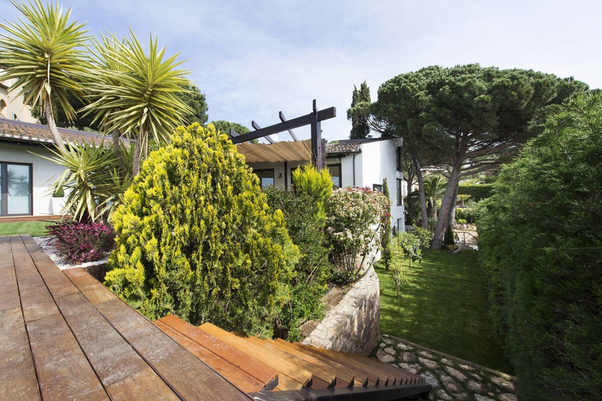  Spectacular villa of modern lines at 600 m from the beach - 物件實景