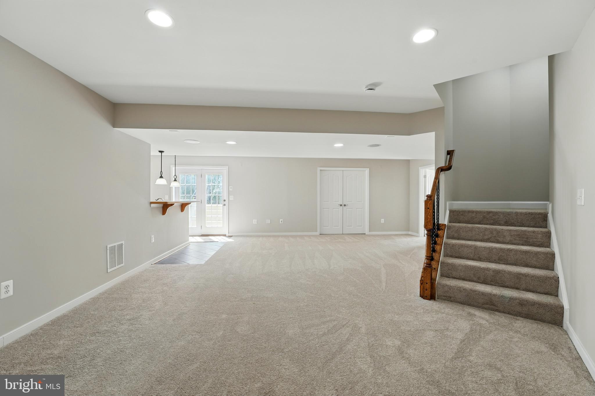 Culpeper, Virginia, 22701, United States, 5 Bedrooms Bedrooms, ,5 BathroomsBathrooms,Residential,For Sale,1841439