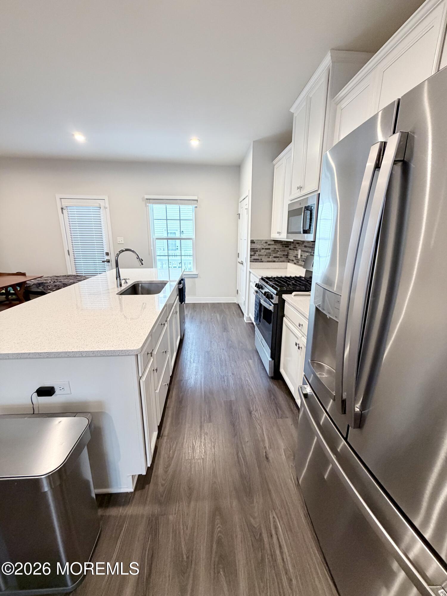 Parlin, New Jersey, 08859, United States, 3 Bedrooms Bedrooms, ,3 BathroomsBathrooms,Residential,For Sale,2010964