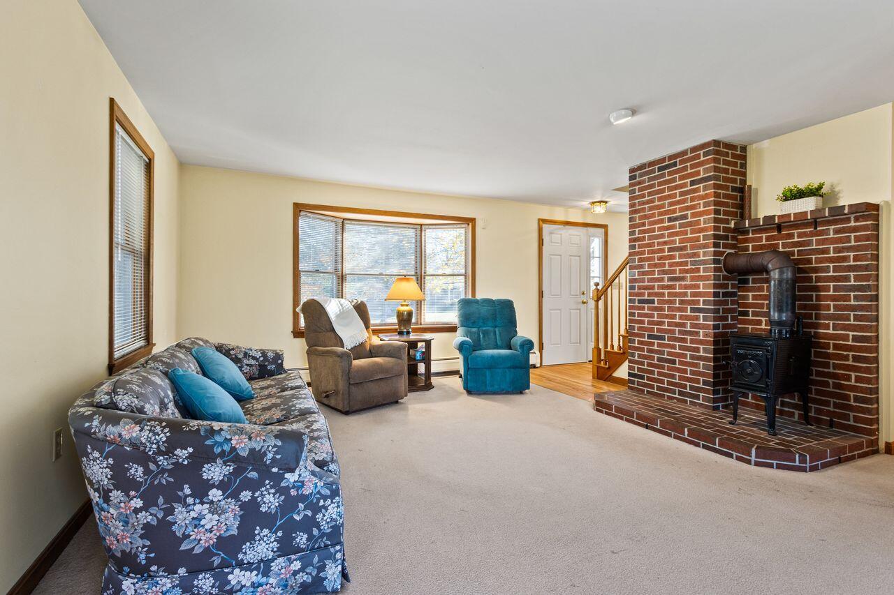 Portland, Maine, 04103, United States, 3 Bedrooms Bedrooms, ,3 BathroomsBathrooms,Residential,For Sale,1988011