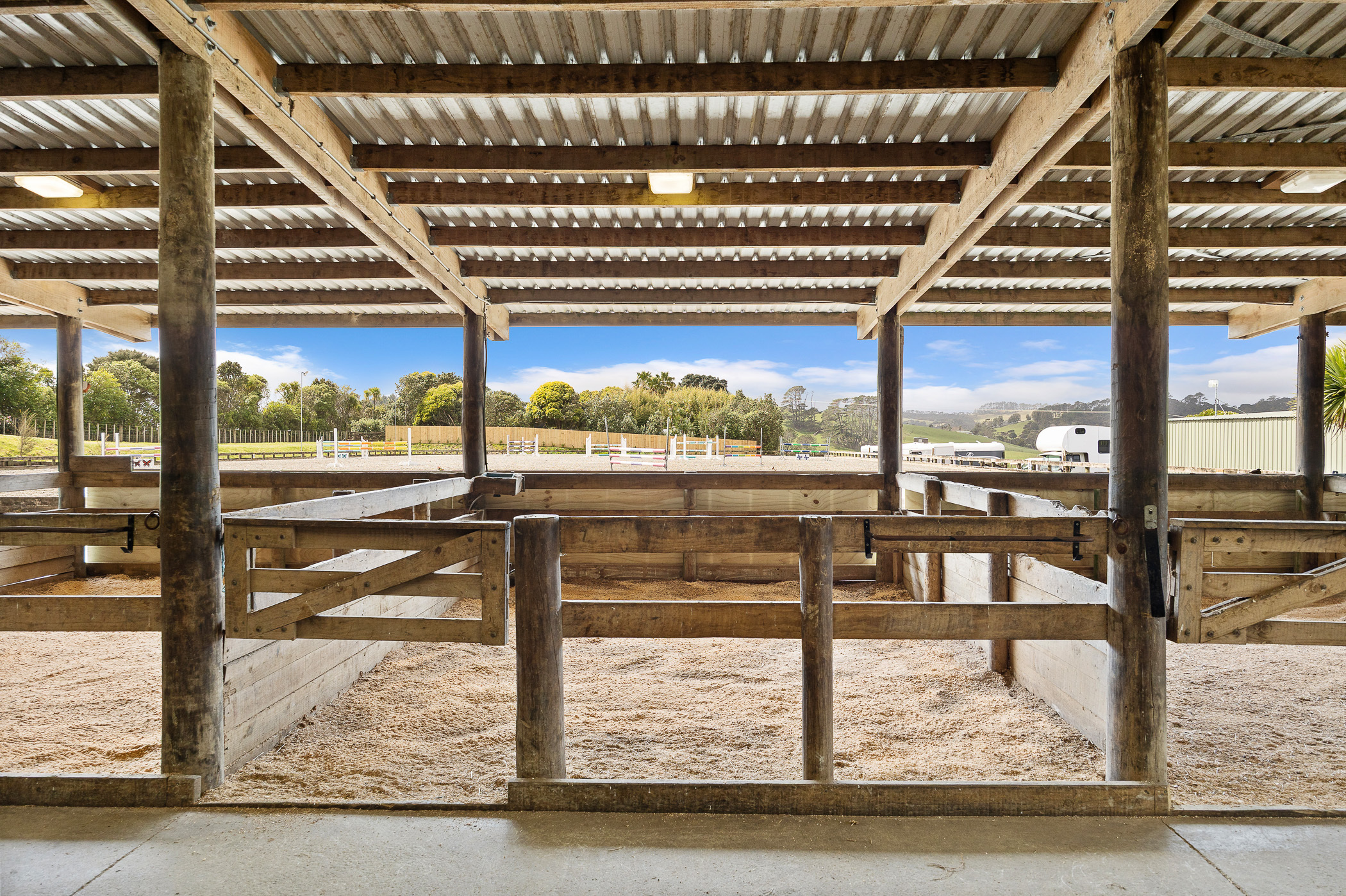 Equestrian Facility - Land Bank with Income - 物件實景