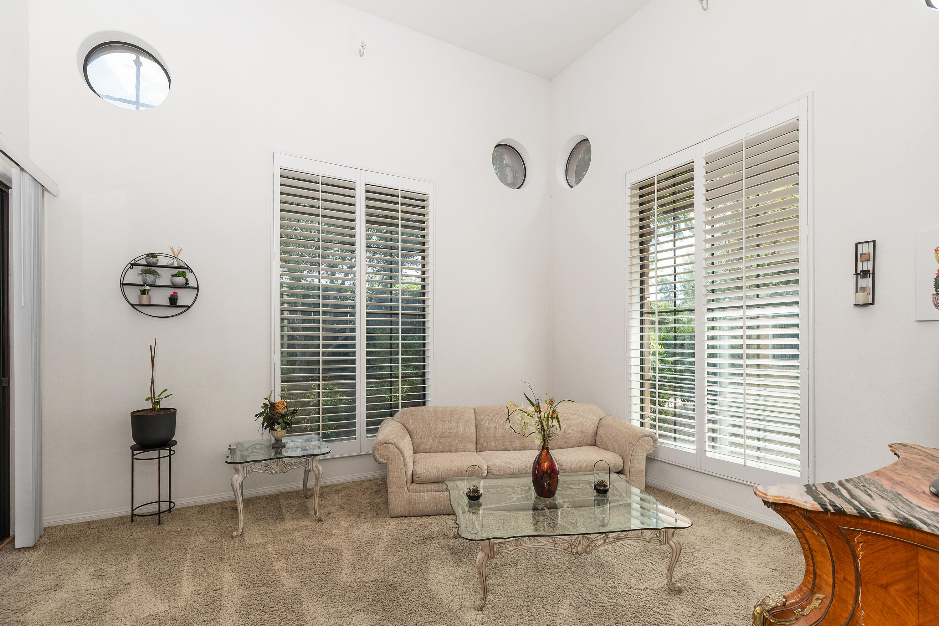 Palm Desert, California, 92260, United States, 2 Bedrooms Bedrooms, ,2 BathroomsBathrooms,Residential,For Sale,1891148