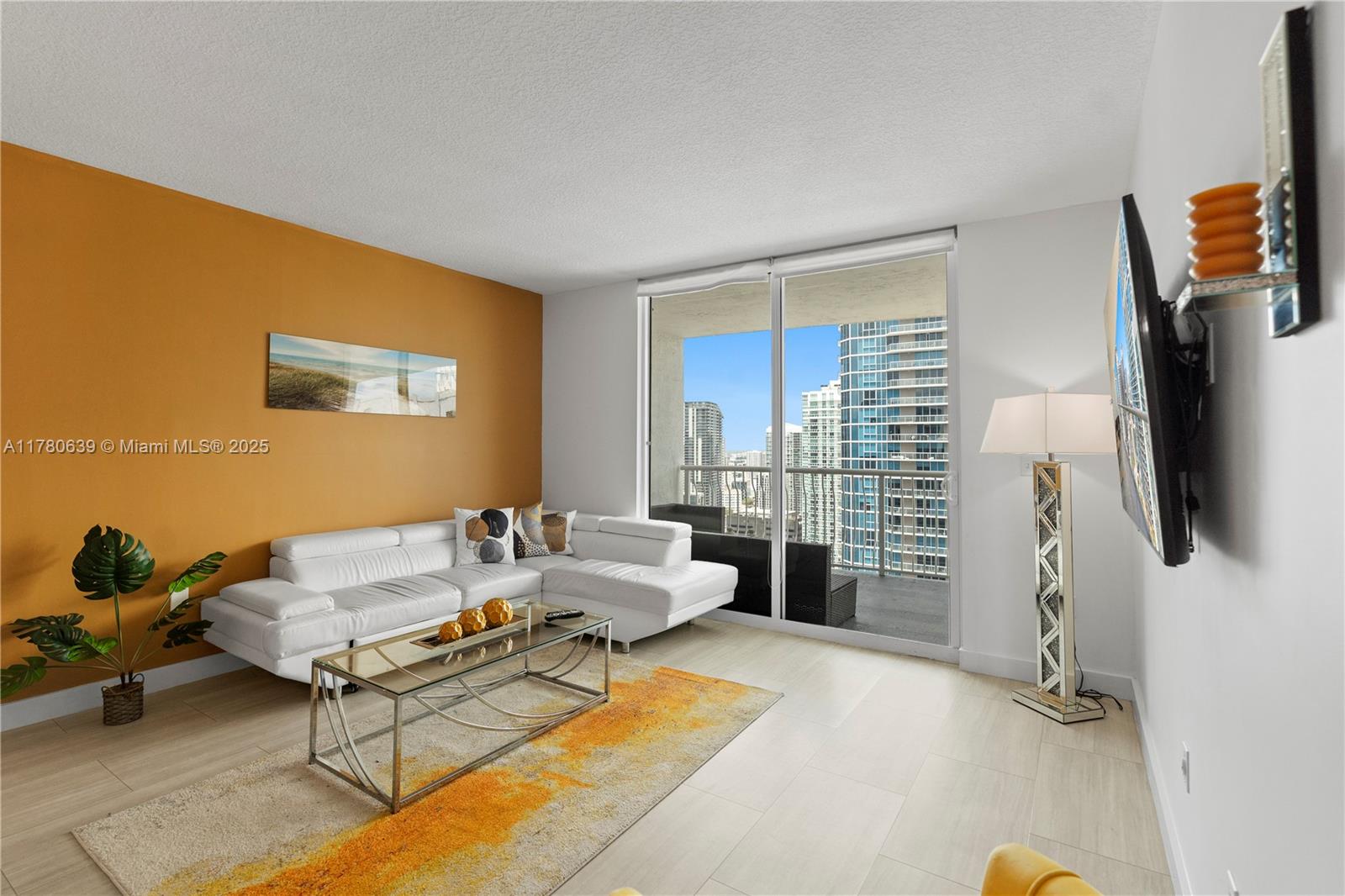 Miami, Florida, 33131, United States, 1 Bedroom Bedrooms, ,1 BathroomBathrooms,Residential,For Sale,1768107
