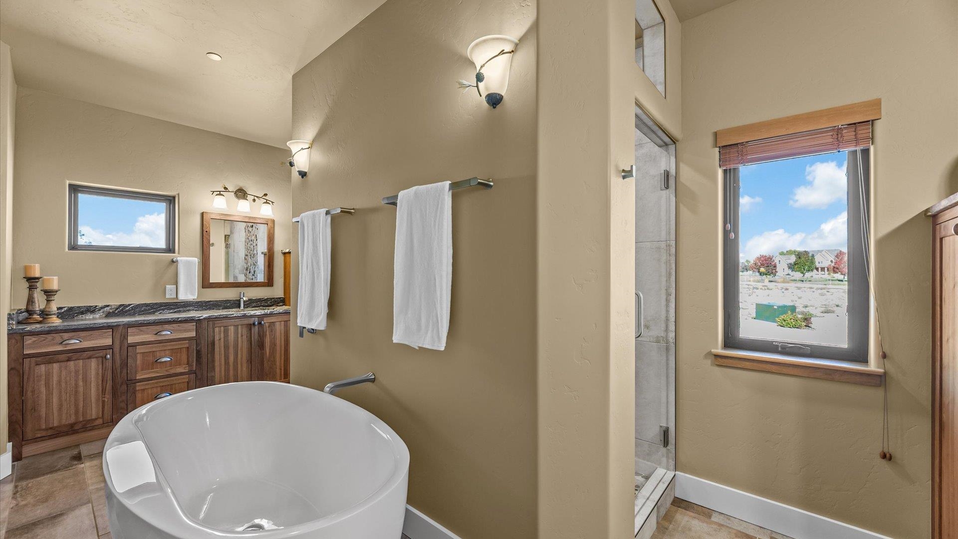 Grand Junction, Colorado, 81505, United States, 3 Bedrooms Bedrooms, ,3 BathroomsBathrooms,Residential,For Sale,2003382