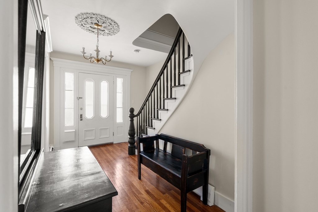 New Bedford, Massachusetts, 02740, United States, 4 Bedrooms Bedrooms, ,3 BathroomsBathrooms,Residential,For Sale,1897669