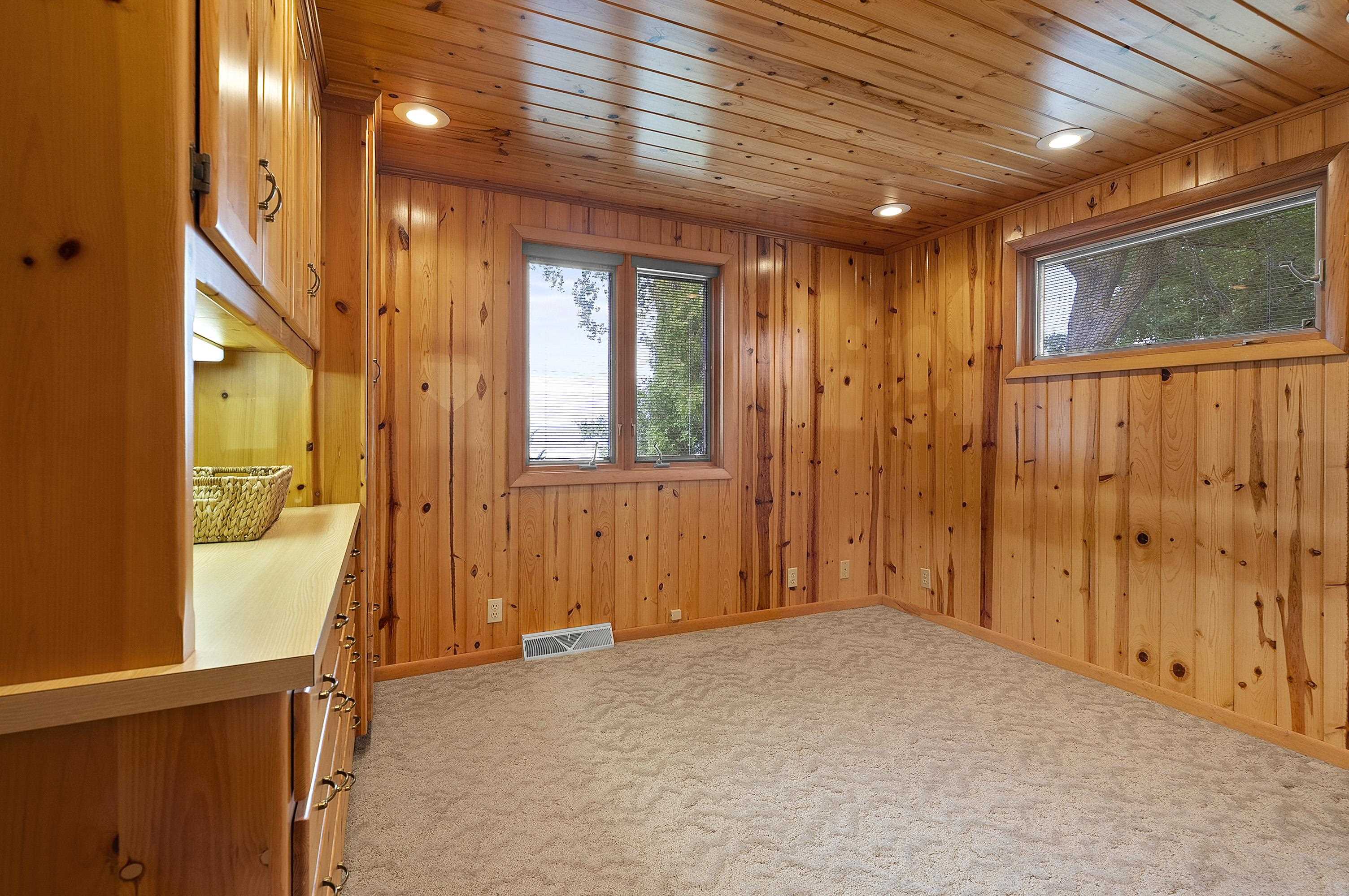 LUXEMBURG, Wisconsin, 54217, United States, 2 Bedrooms Bedrooms, ,2 BathroomsBathrooms,Residential,For Sale,1948944