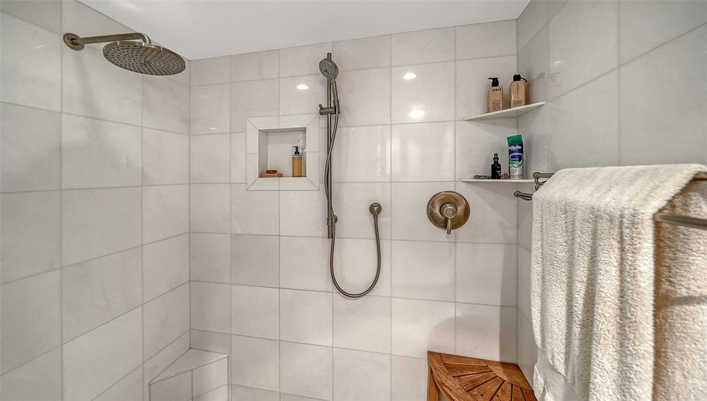 Sarasota, Florida, 34236, United States, 3 Bedrooms Bedrooms, ,3 BathroomsBathrooms,Residential,For Sale,1992113