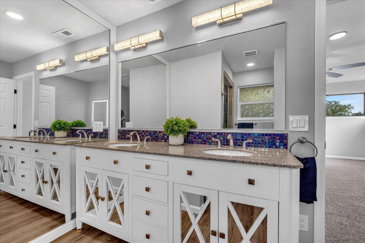 Redding, California, 96001, United States, 4 Bedrooms Bedrooms, ,3 BathroomsBathrooms,Residential,For Sale,1948468