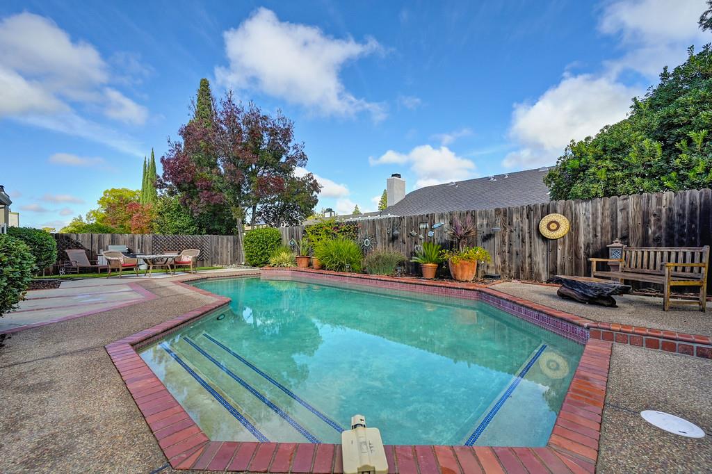 Rocklin, California, 95765, United States, 3 Bedrooms Bedrooms, ,2 BathroomsBathrooms,Residential,For Sale,1988988