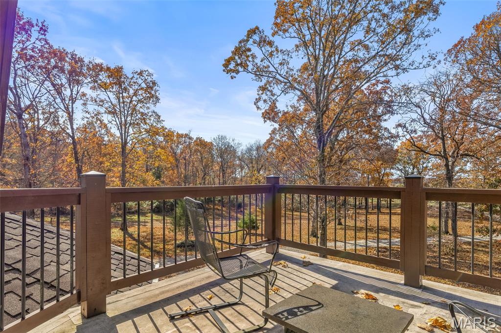 Farmington, Missouri, 63640, United States, 3 Bedrooms Bedrooms, ,4 BathroomsBathrooms,Residential,For Sale,1991980