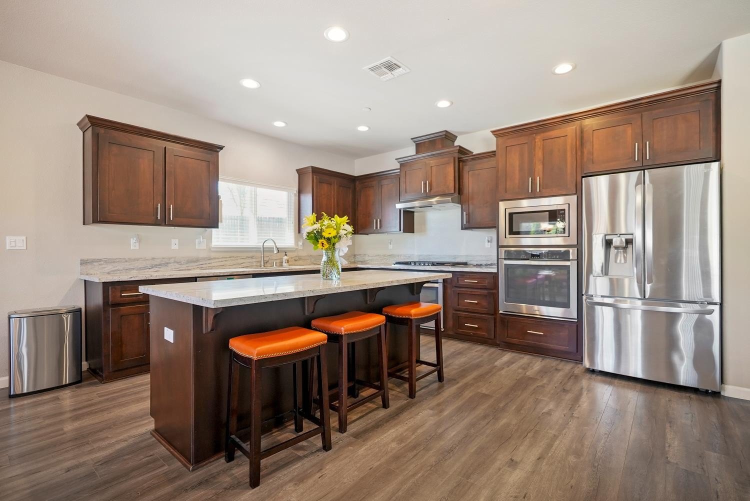 Ione, California, 95640, United States, 4 Bedrooms Bedrooms, ,3 BathroomsBathrooms,Residential,For Sale,1975203