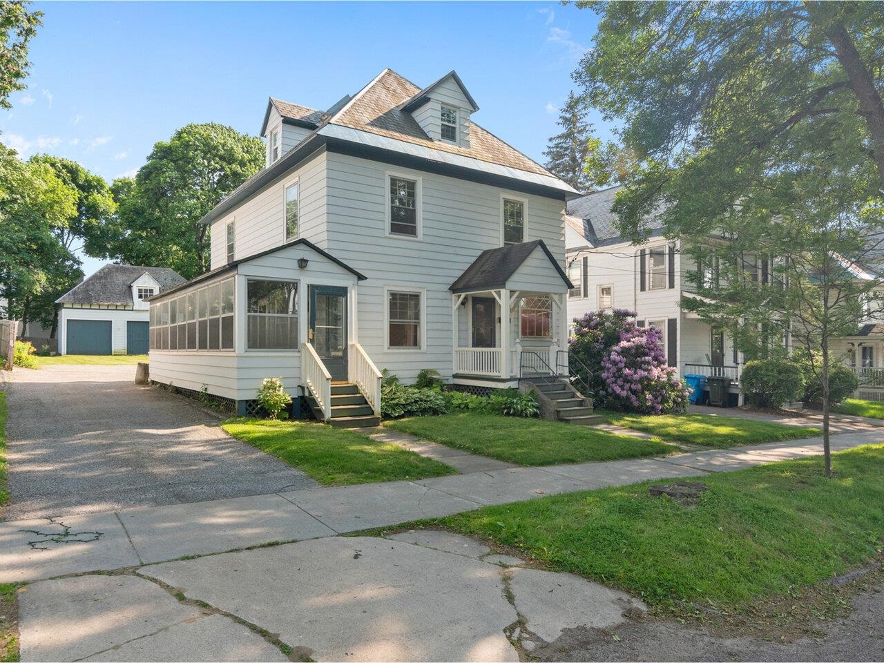 Burlington, Vermont, 05401, United States, 5 Bedrooms Bedrooms, ,2 BathroomsBathrooms,Residential,For Sale,1862244