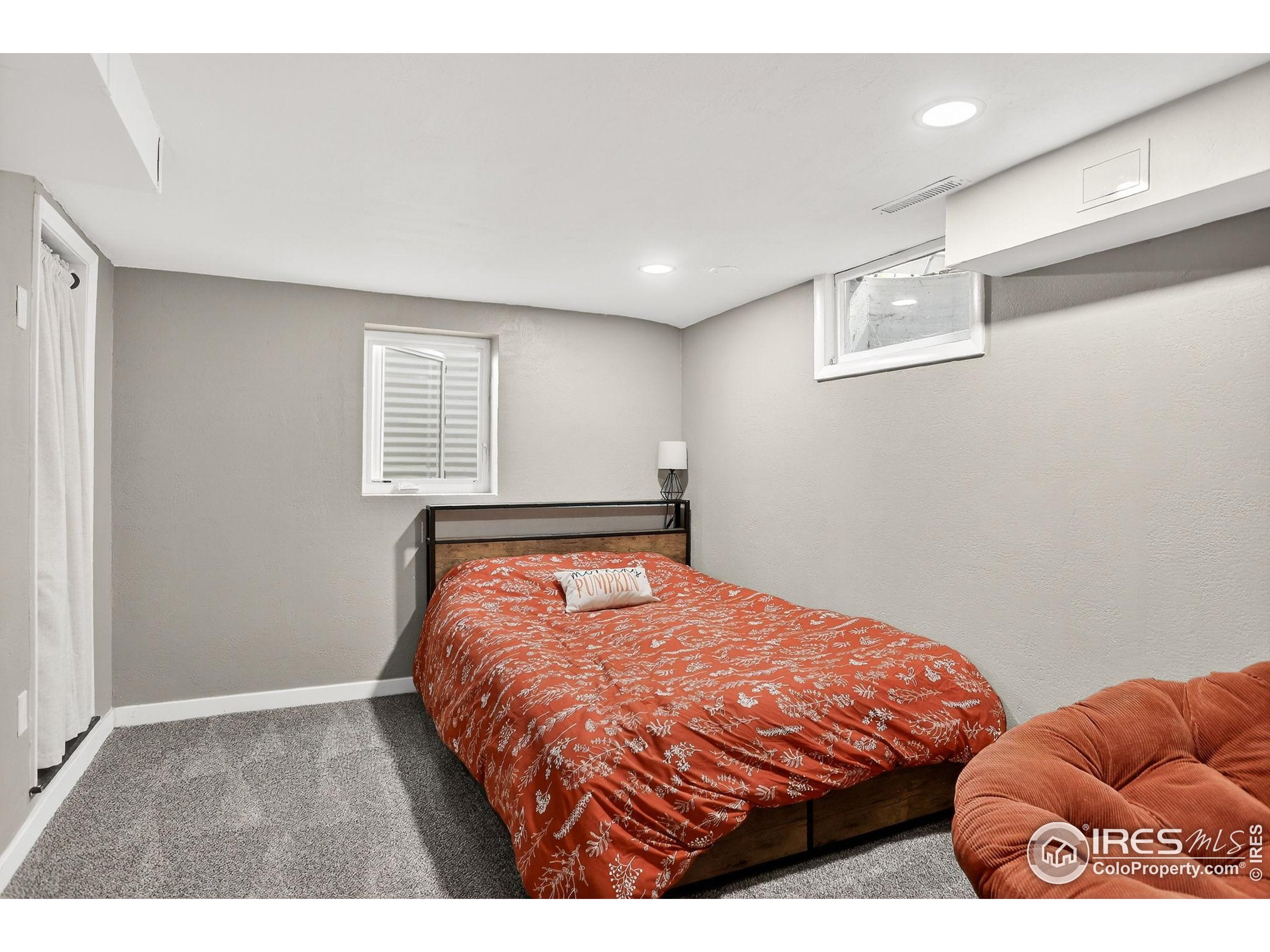 Longmont, Colorado, 80501, United States, 3 Bedrooms Bedrooms, ,1 BathroomBathrooms,Residential,For Sale,1948840