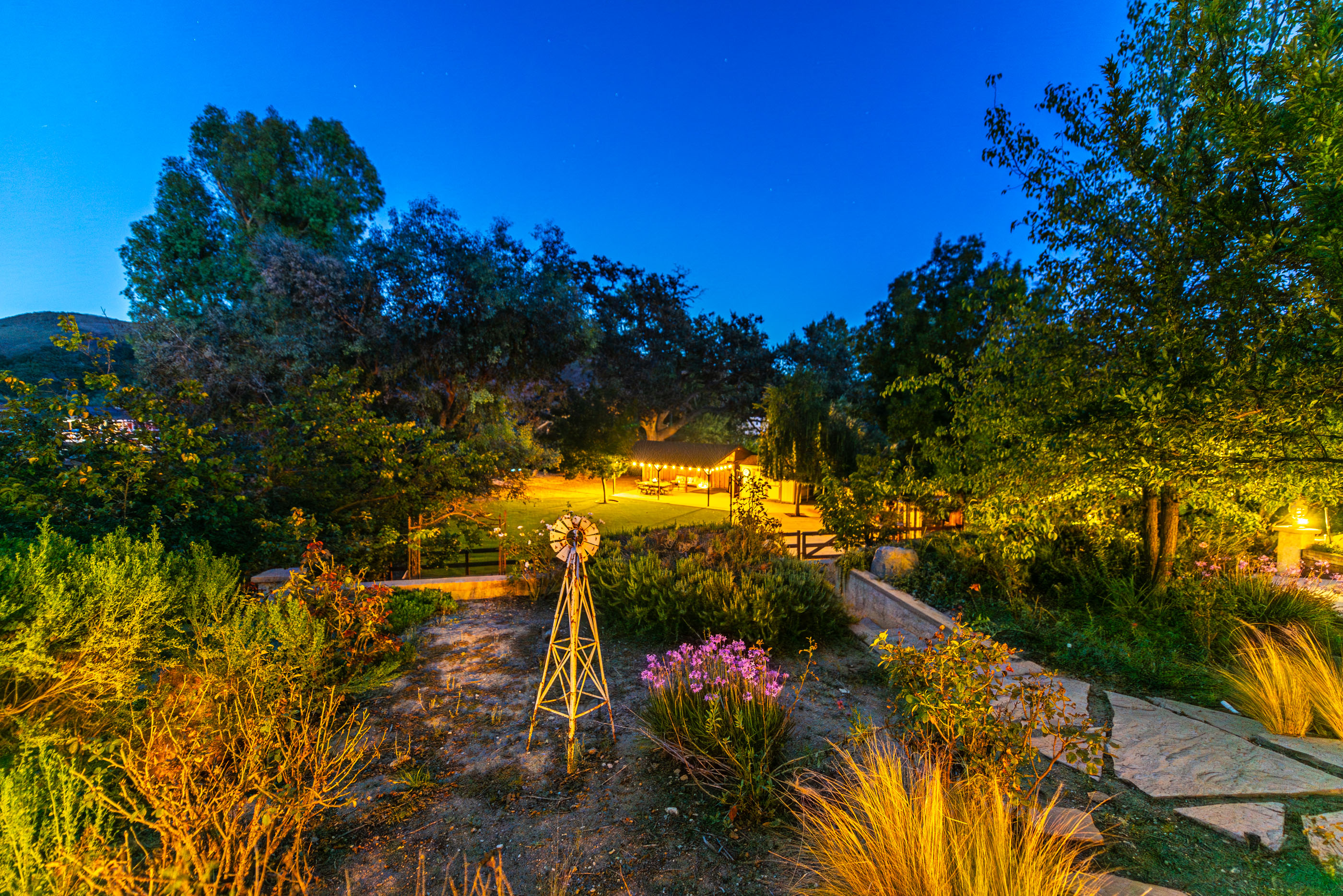  5512 Colodny Drive, Agoura Hills - 物件實景