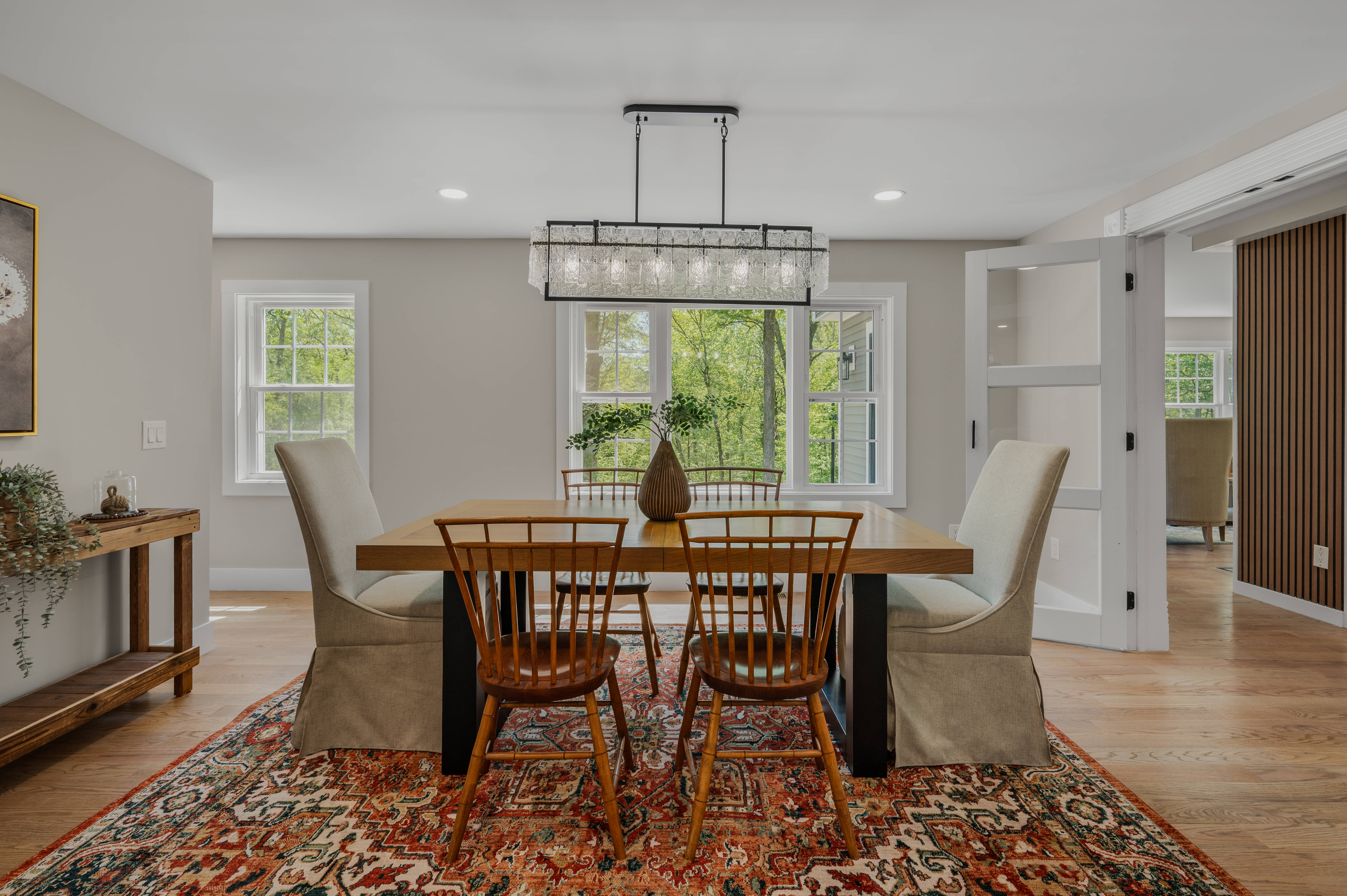  Beautiful and Spacious Colonial Home on 2.55 Acres - 物件實景