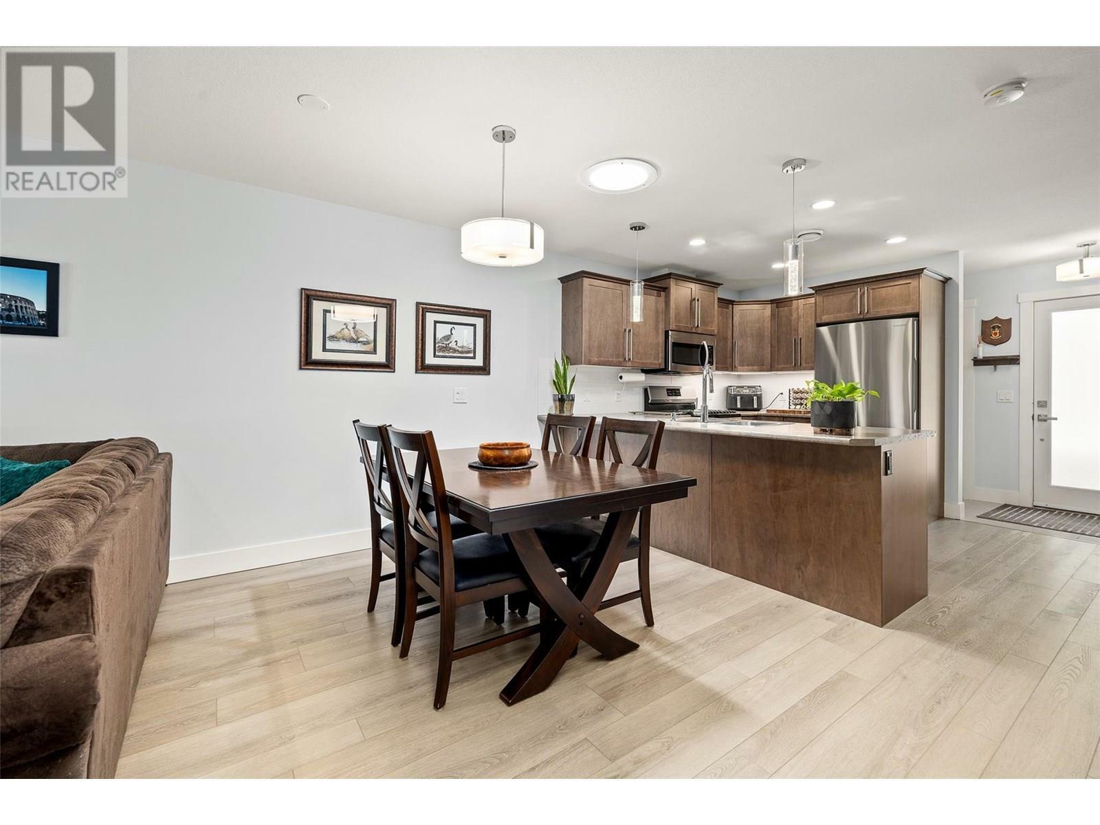 KELOWNA, British Columbia, V1Y 1N1, CA, 2 Bedrooms Bedrooms, ,1 BathroomBathrooms,Residential,For Sale,1859956