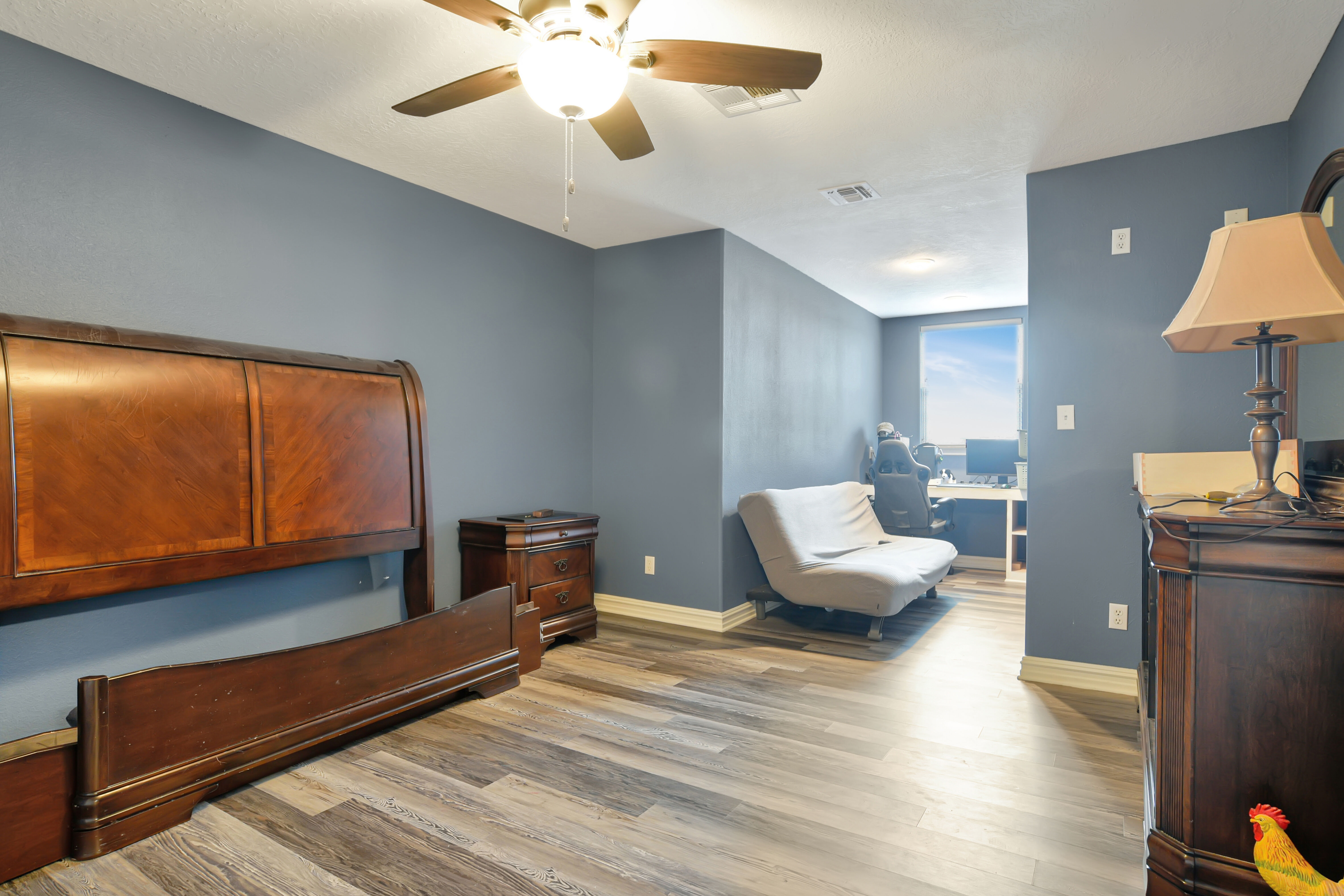 Westlake, Louisiana, 70669, United States, 4 Bedrooms Bedrooms, ,3 BathroomsBathrooms,Residential,For Sale,2001563