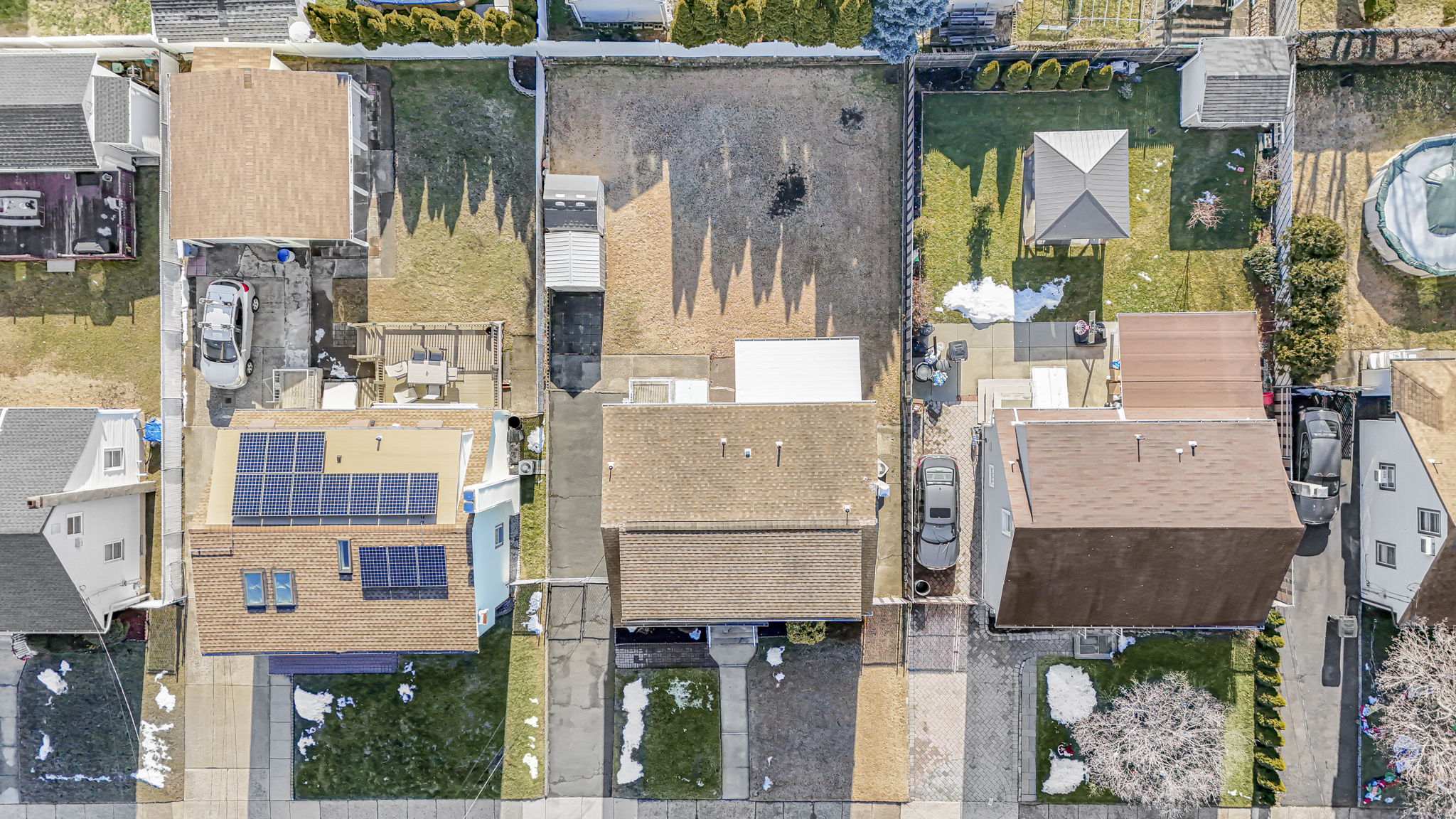 Elmwood Park, New Jersey, 07407, United States, 4 Bedrooms Bedrooms, ,2 BathroomsBathrooms,Residential,For Sale,2009645