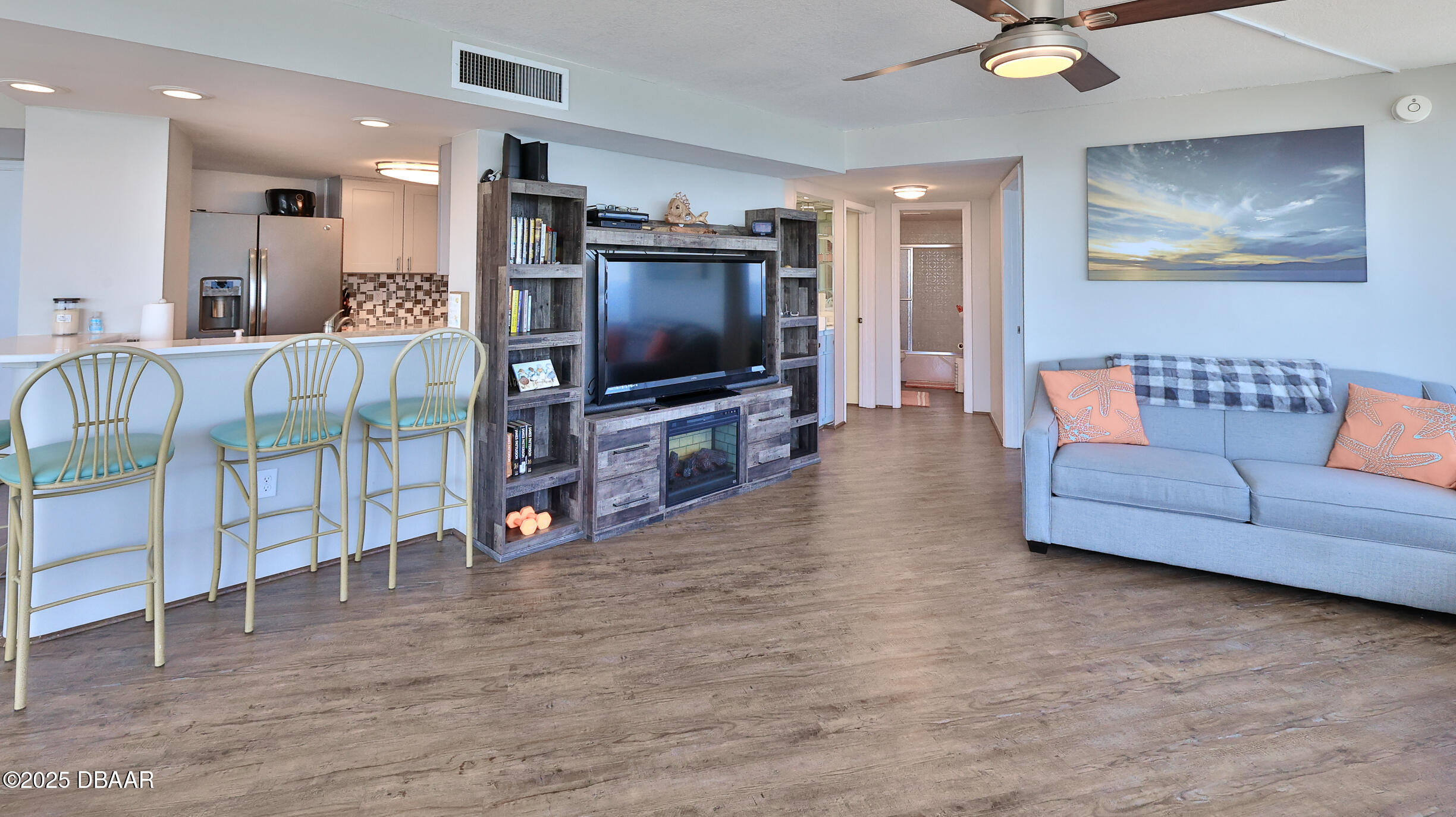 Daytona Beach Shores, Florida, 32118, United States, 2 Bedrooms Bedrooms, ,2 BathroomsBathrooms,Residential,For Sale,1993266