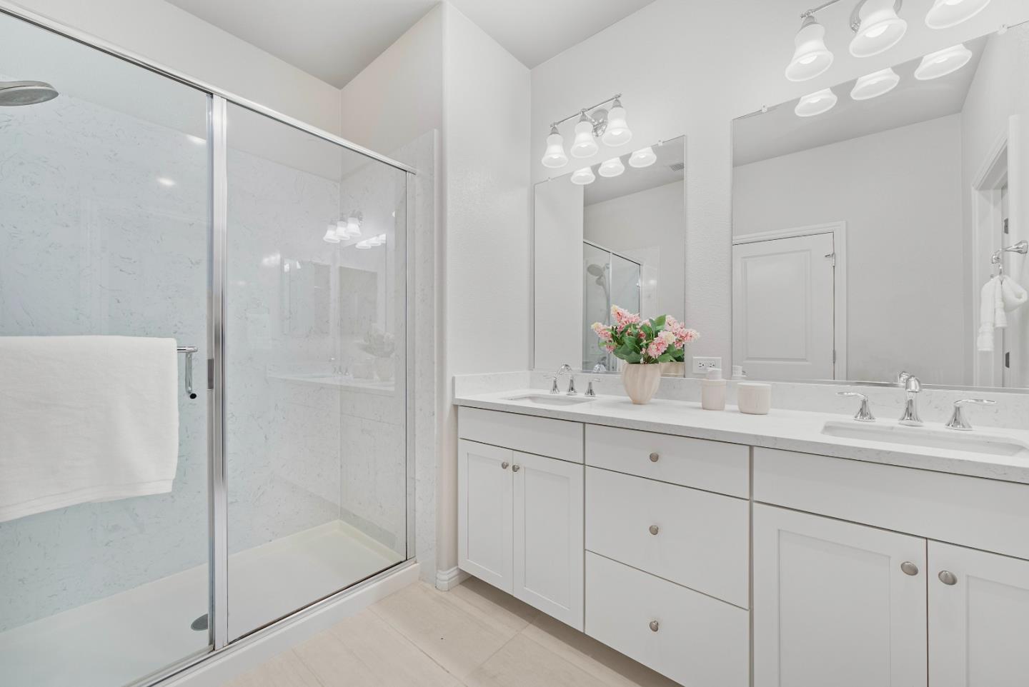 San Jose, California, 95133, United States, 4 Bedrooms Bedrooms, ,4 BathroomsBathrooms,Residential,For Sale,1939383