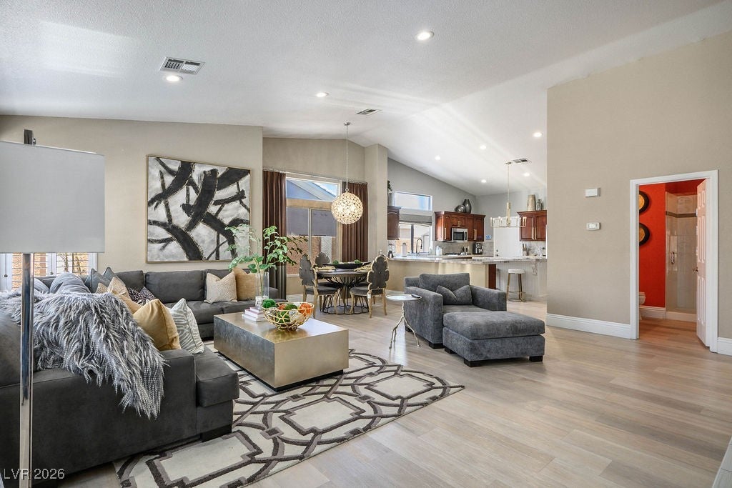 Las Vegas, Nevada, 89131, United States, 3 Bedrooms Bedrooms, ,2 BathroomsBathrooms,Residential,For Sale,2009747