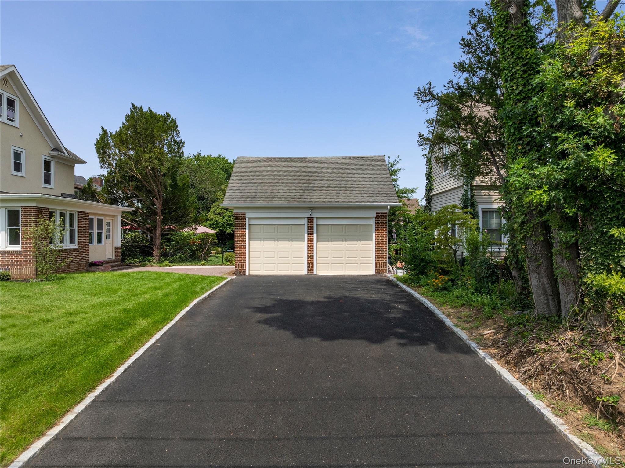  220 Pomander Road, Mineola, NY, 11501 - 物件實景