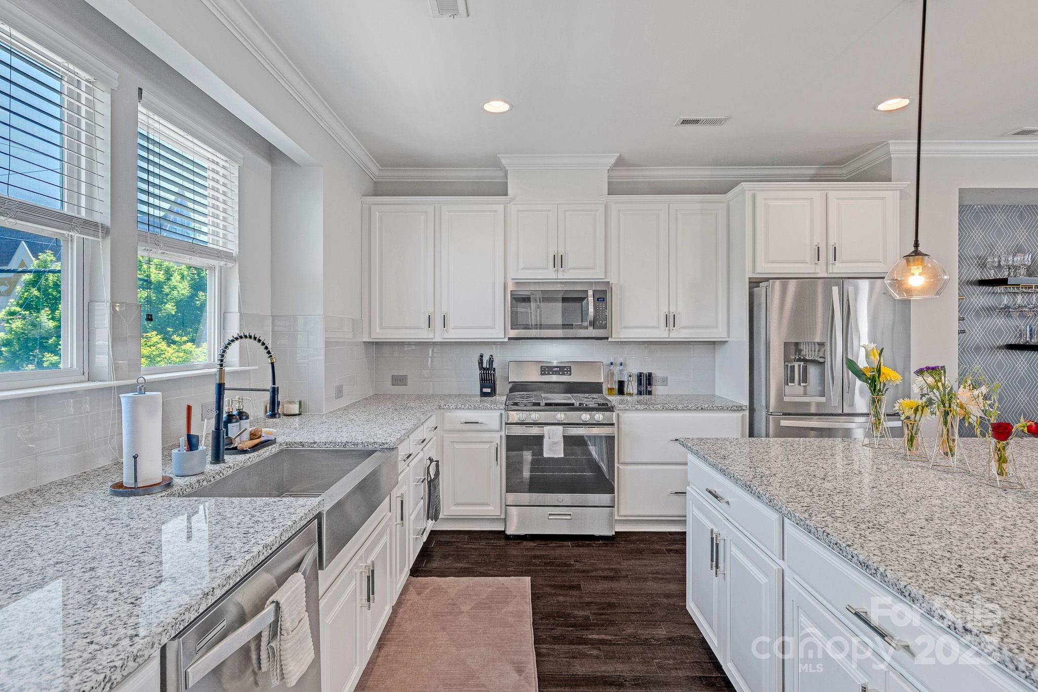Charlotte, North Carolina, 28206, United States, 3 Bedrooms Bedrooms, ,4 BathroomsBathrooms,Residential,For Sale,1778034