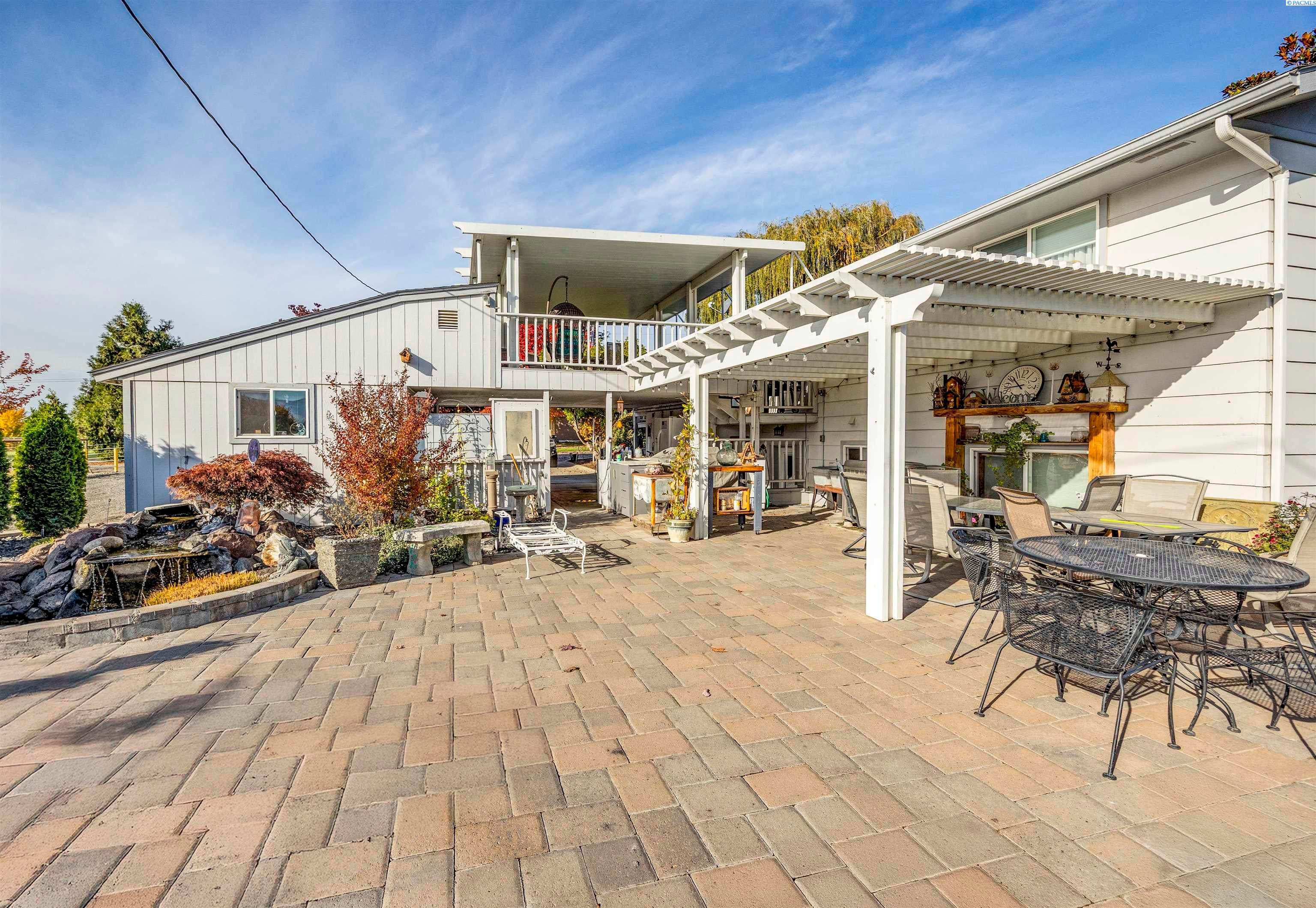 Prosser, Washington, 99350, United States, 4 Bedrooms Bedrooms, ,1 BathroomBathrooms,Residential,For Sale,1984108