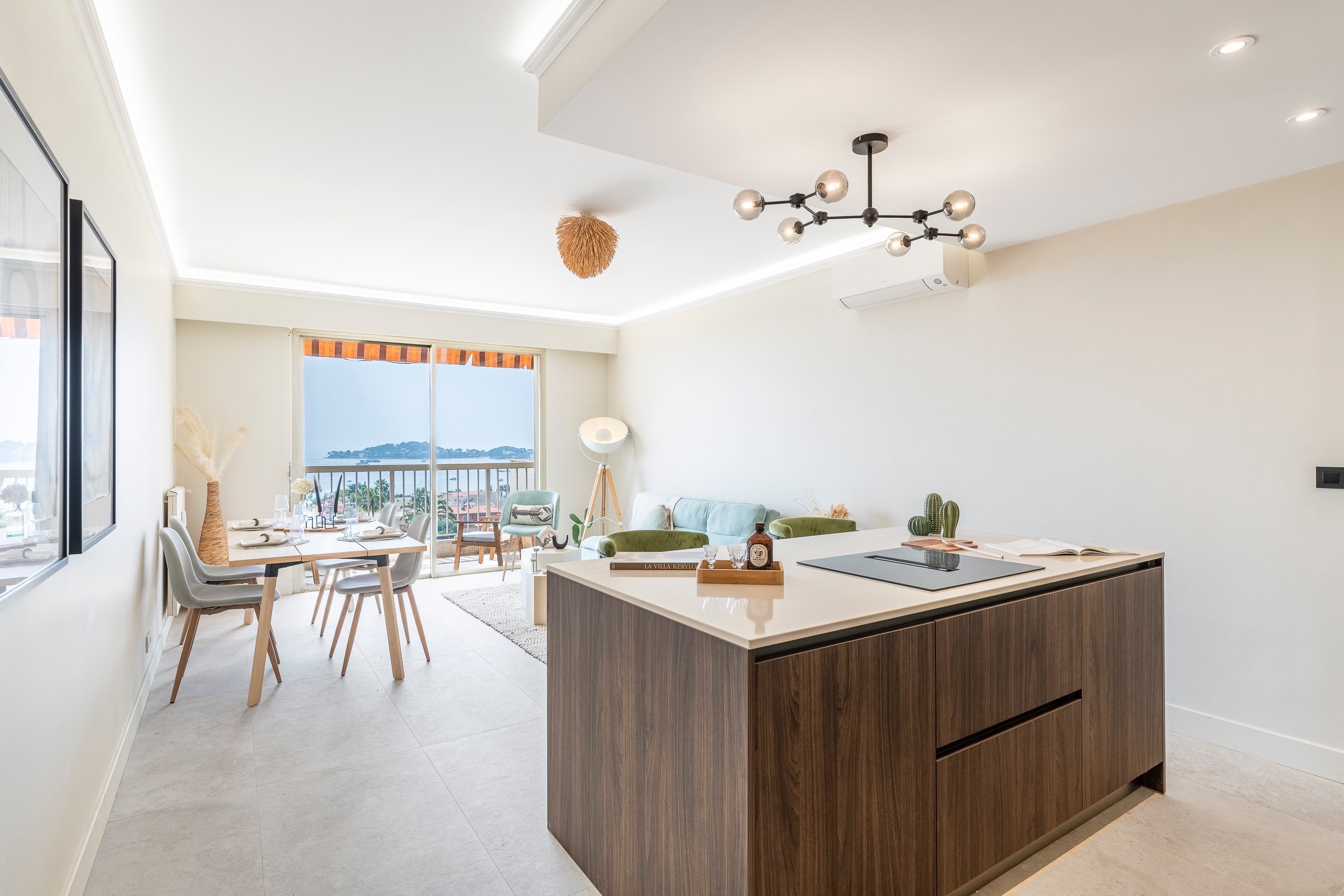  Exclusive Coastal Living 3-Bed Penthouse Prime Location - 物件實景