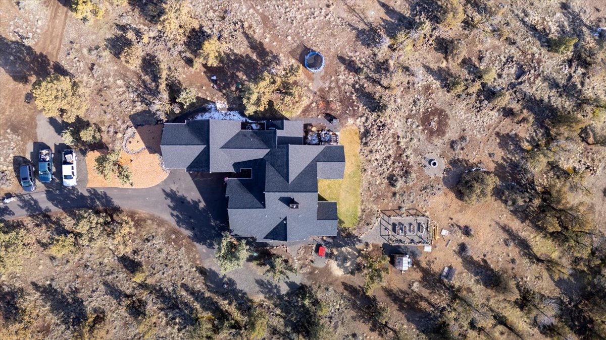 Redmond, Oregon, 97756, United States, 3 Bedrooms Bedrooms, ,3 BathroomsBathrooms,Residential,For Sale,1743690