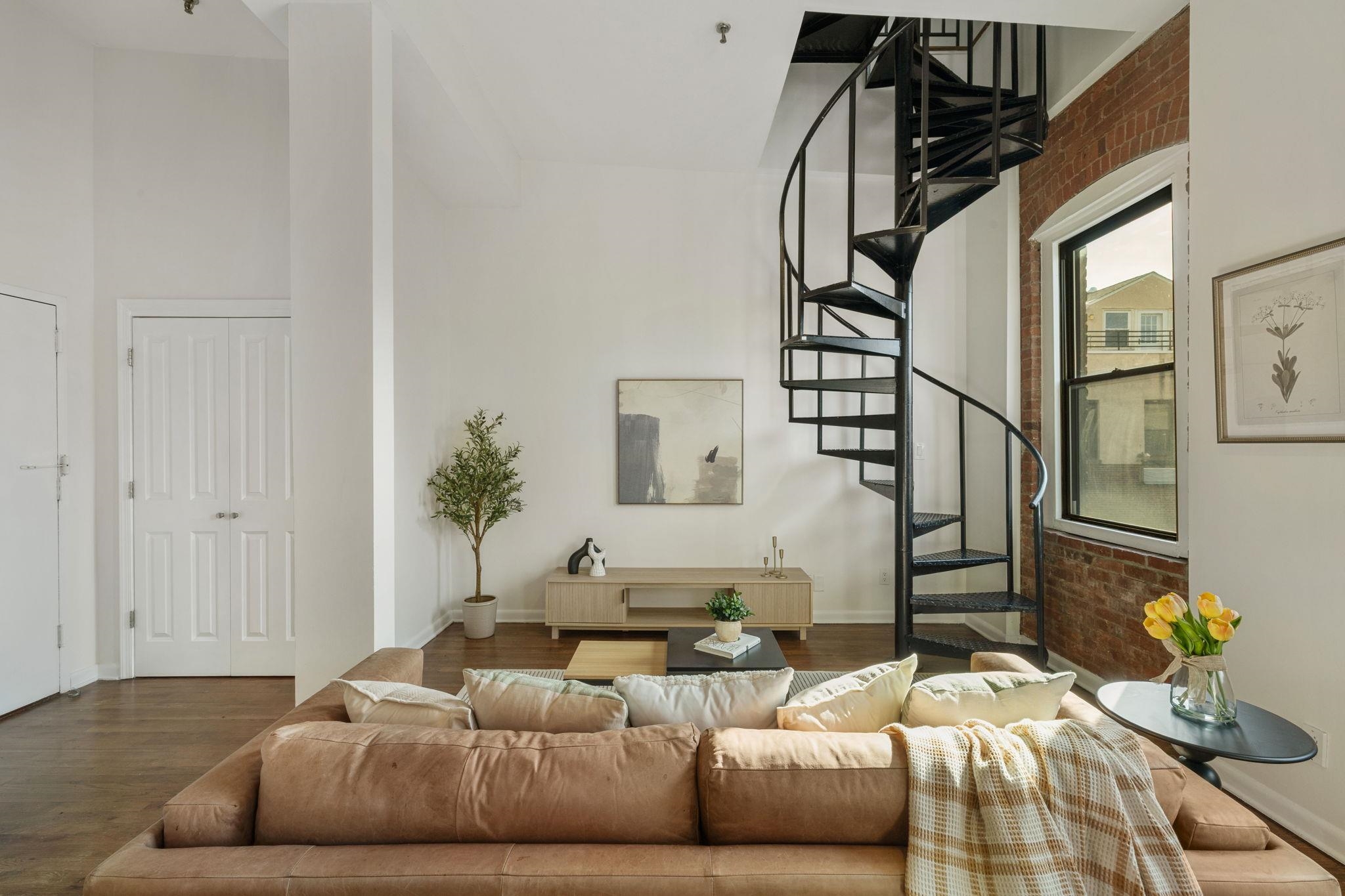 Jersey City, New Jersey, 07302, United States, 2 Bedrooms Bedrooms, ,2 BathroomsBathrooms,Residential,For Sale,1961063