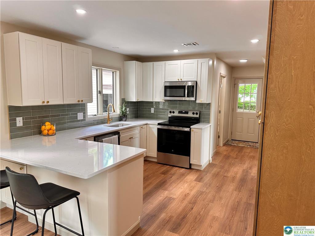 Washington Twp, Pennsylvania, 18080, United States, 3 Bedrooms Bedrooms, ,3 BathroomsBathrooms,Residential,For Sale,1984610