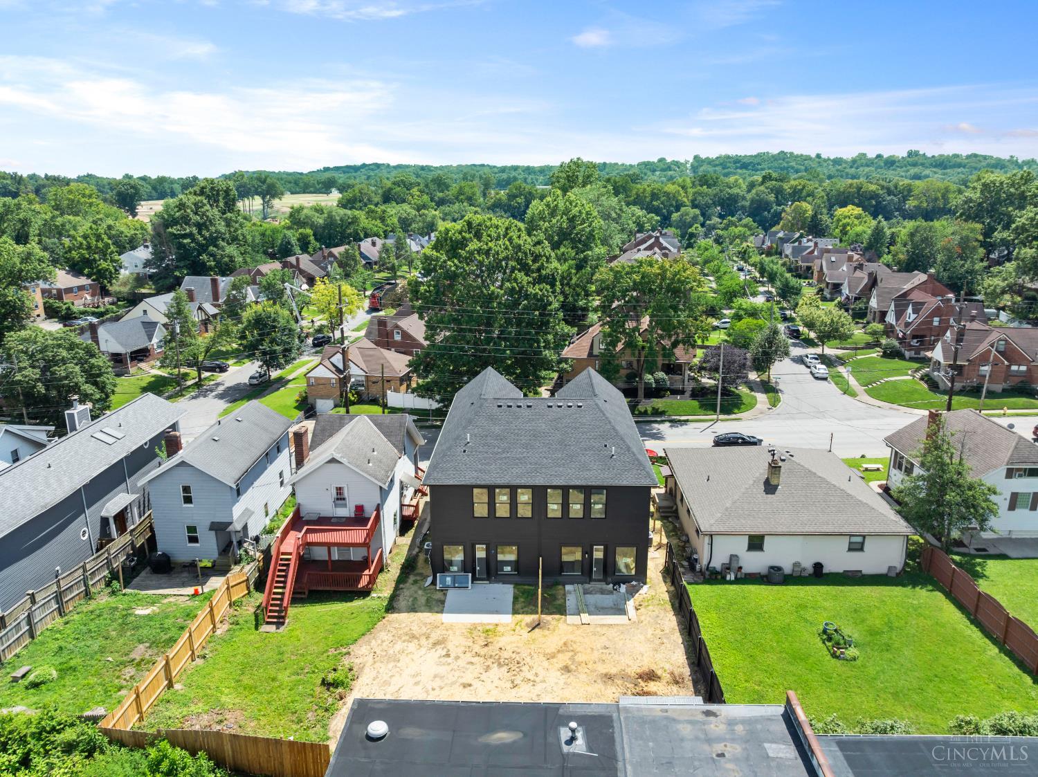 Cincinnati, Ohio, 45209, United States, 3 Bedrooms Bedrooms, ,3 BathroomsBathrooms,Residential,For Sale,1916921