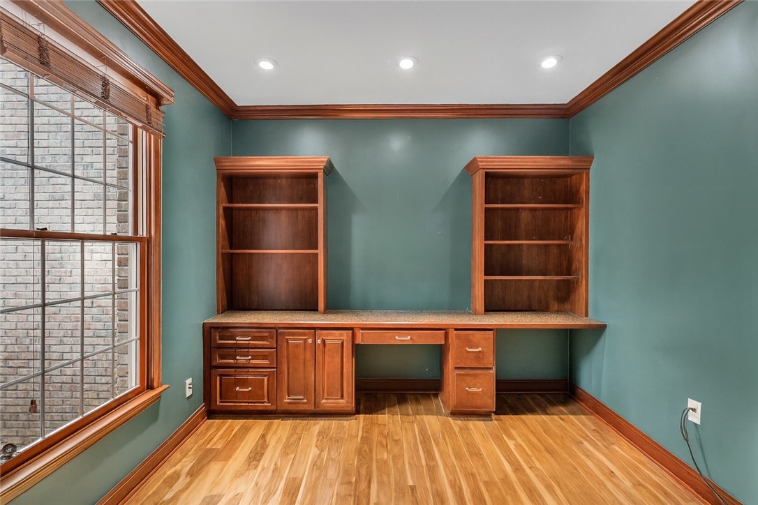 Peters Twp, Pennsylvania, 15317, United States, 4 Bedrooms Bedrooms, ,4 BathroomsBathrooms,Residential,For Sale,2002286