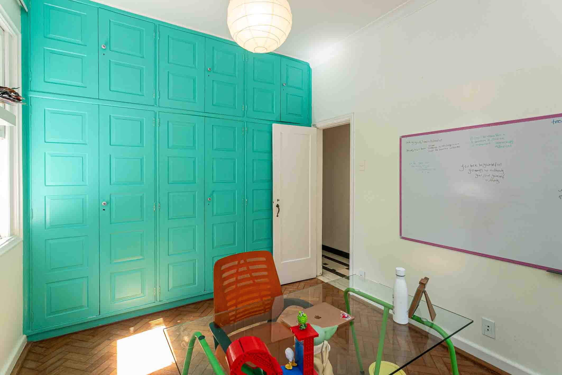  Spacious residence on a quiet street with landscaped garden - 物件實景