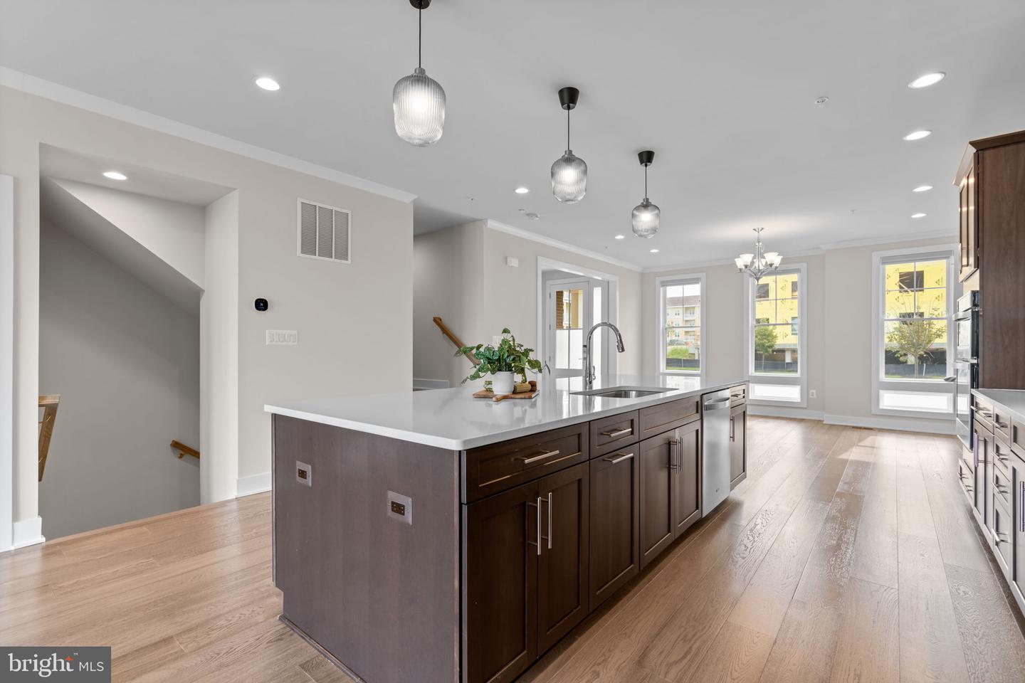 Ellicott City, Maryland, 21042, United States, 3 Bedrooms Bedrooms, ,4 BathroomsBathrooms,Residential,For Sale,1933185